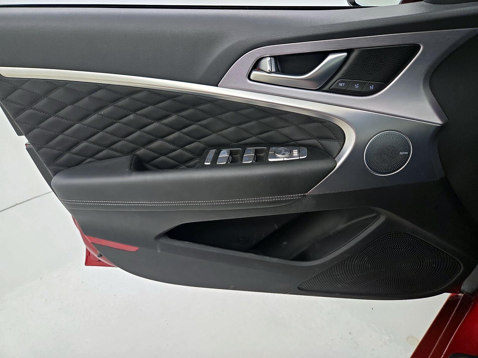 Thumbnail: 2020 Genesis G70 - 12