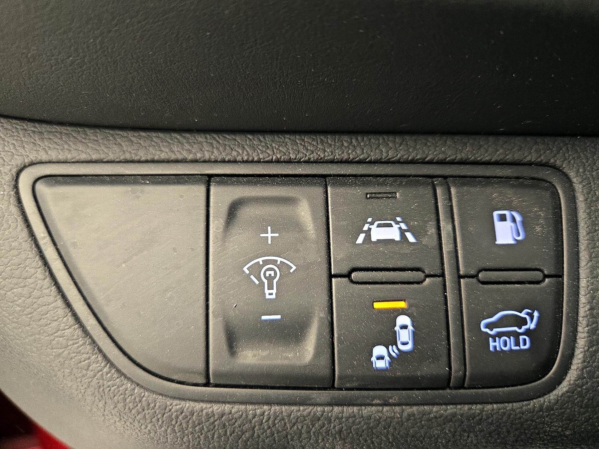 Thumbnail: 2020 Genesis G70 - 13