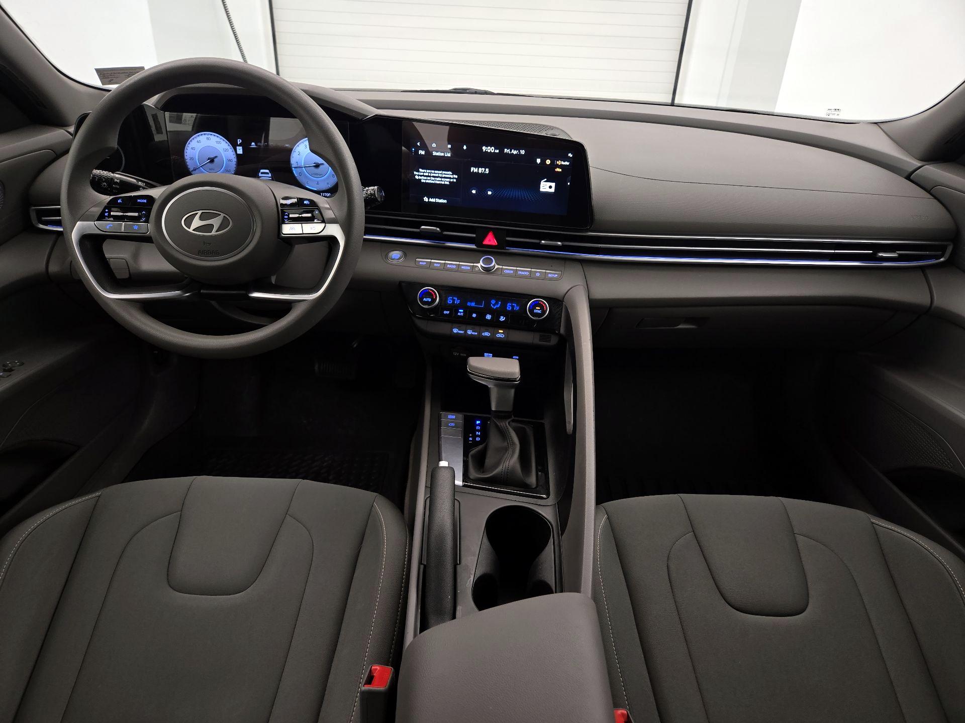 Thumbnail: 2024 Hyundai Elantra - 9