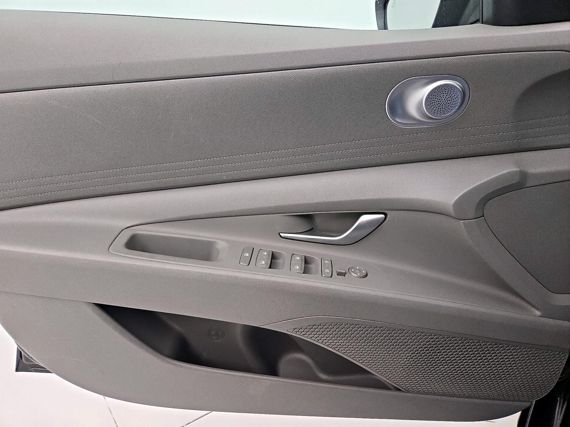 Thumbnail: 2024 Hyundai Elantra - 12