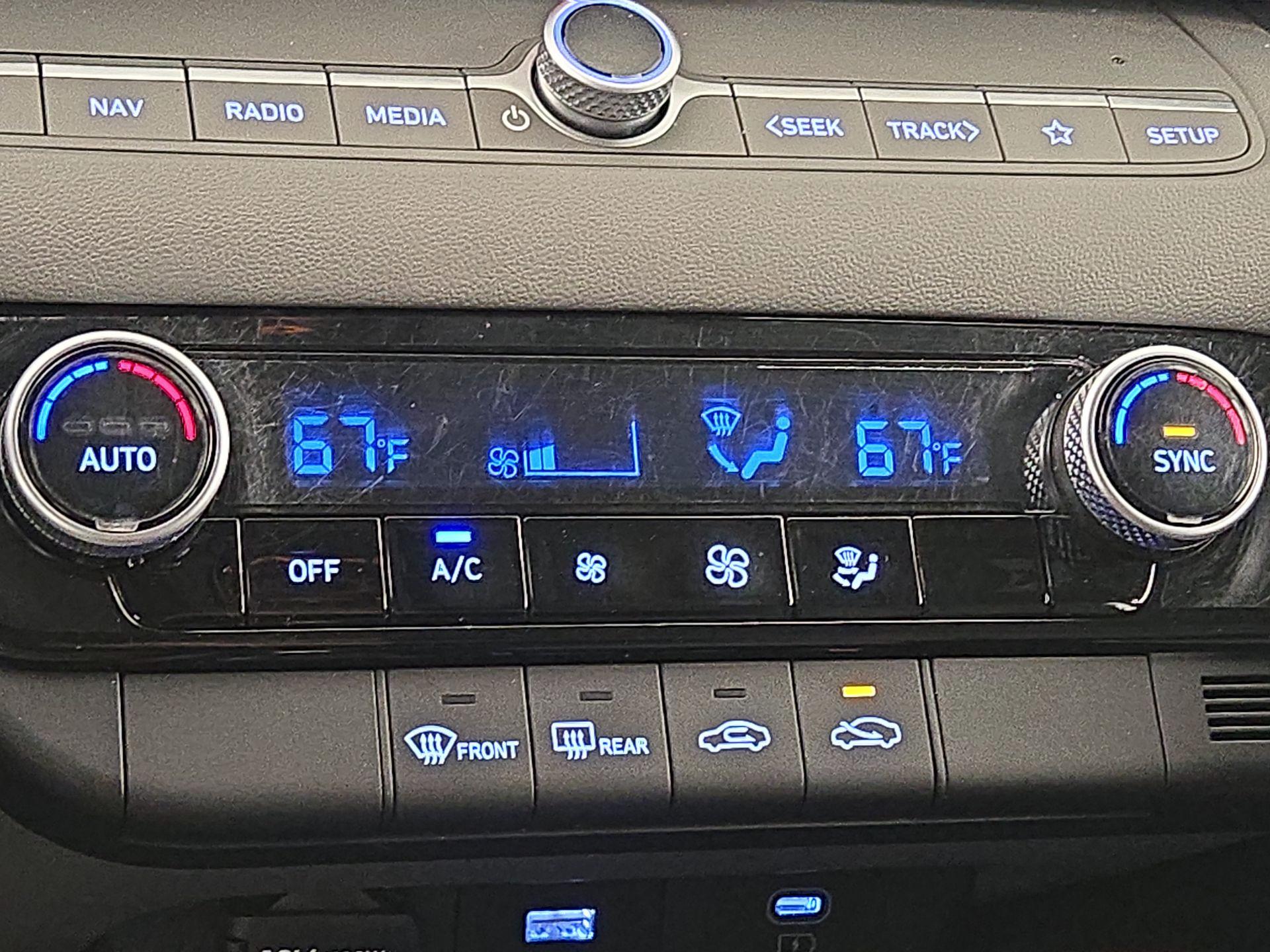 Thumbnail: 2024 Hyundai Elantra - 17