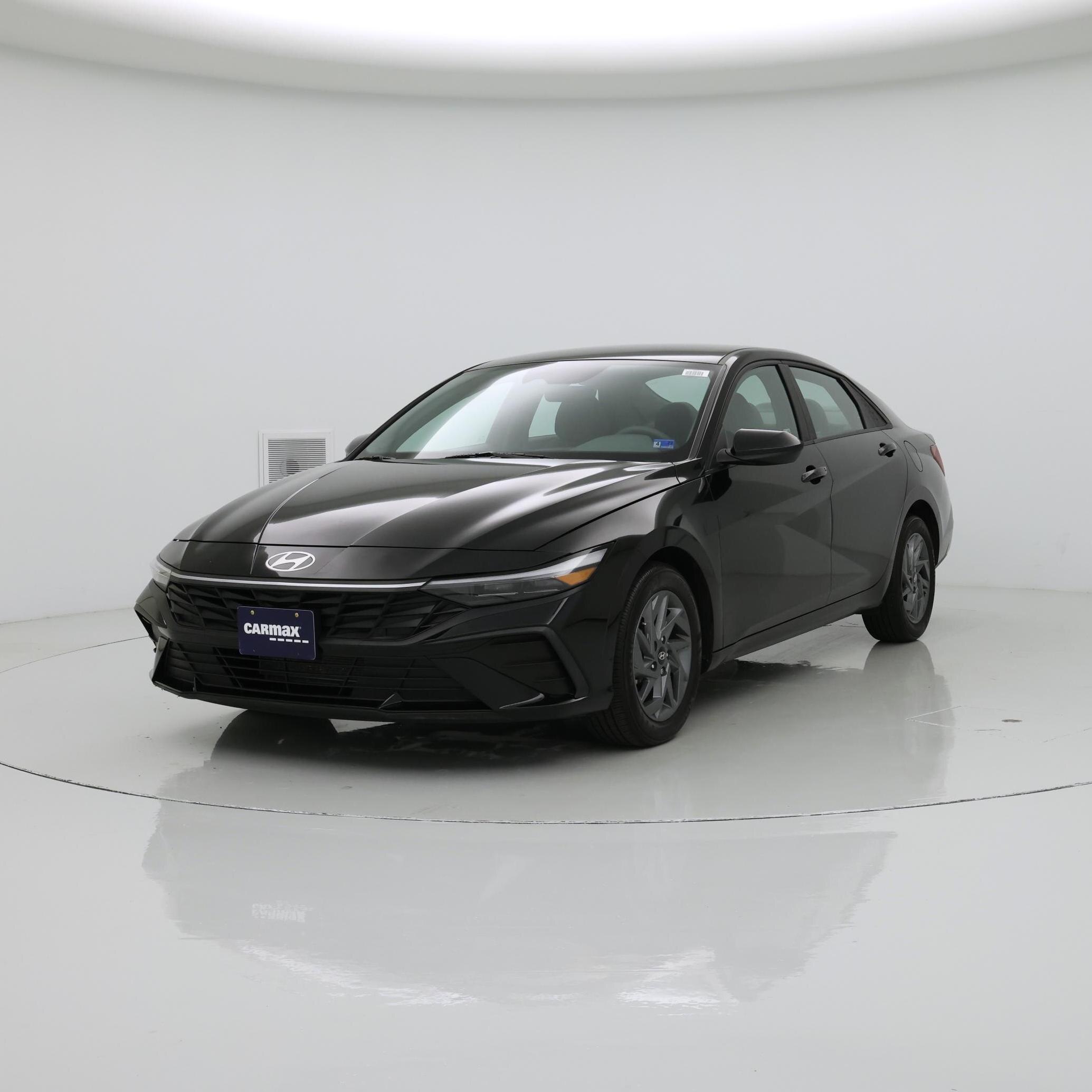 Thumbnail: 2024 Hyundai Elantra - 4