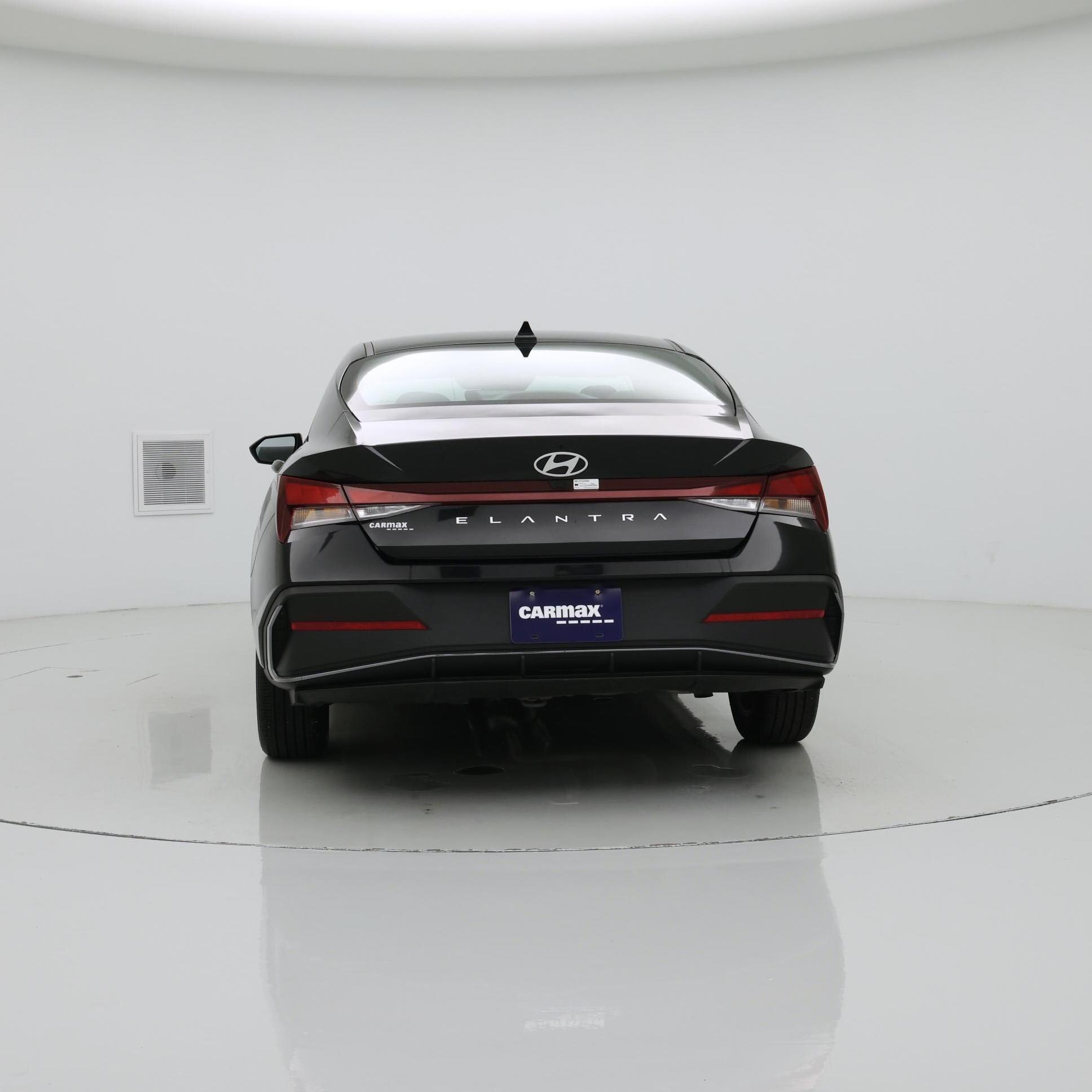 Thumbnail: 2024 Hyundai Elantra - 6