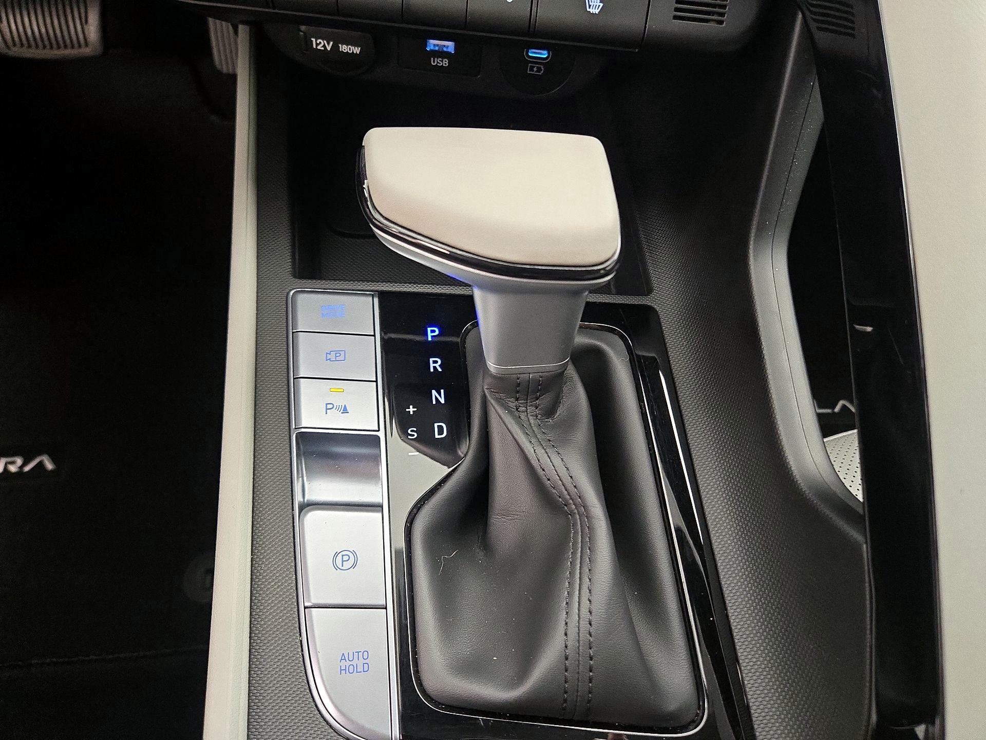 Thumbnail: 2024 Hyundai Elantra - 18