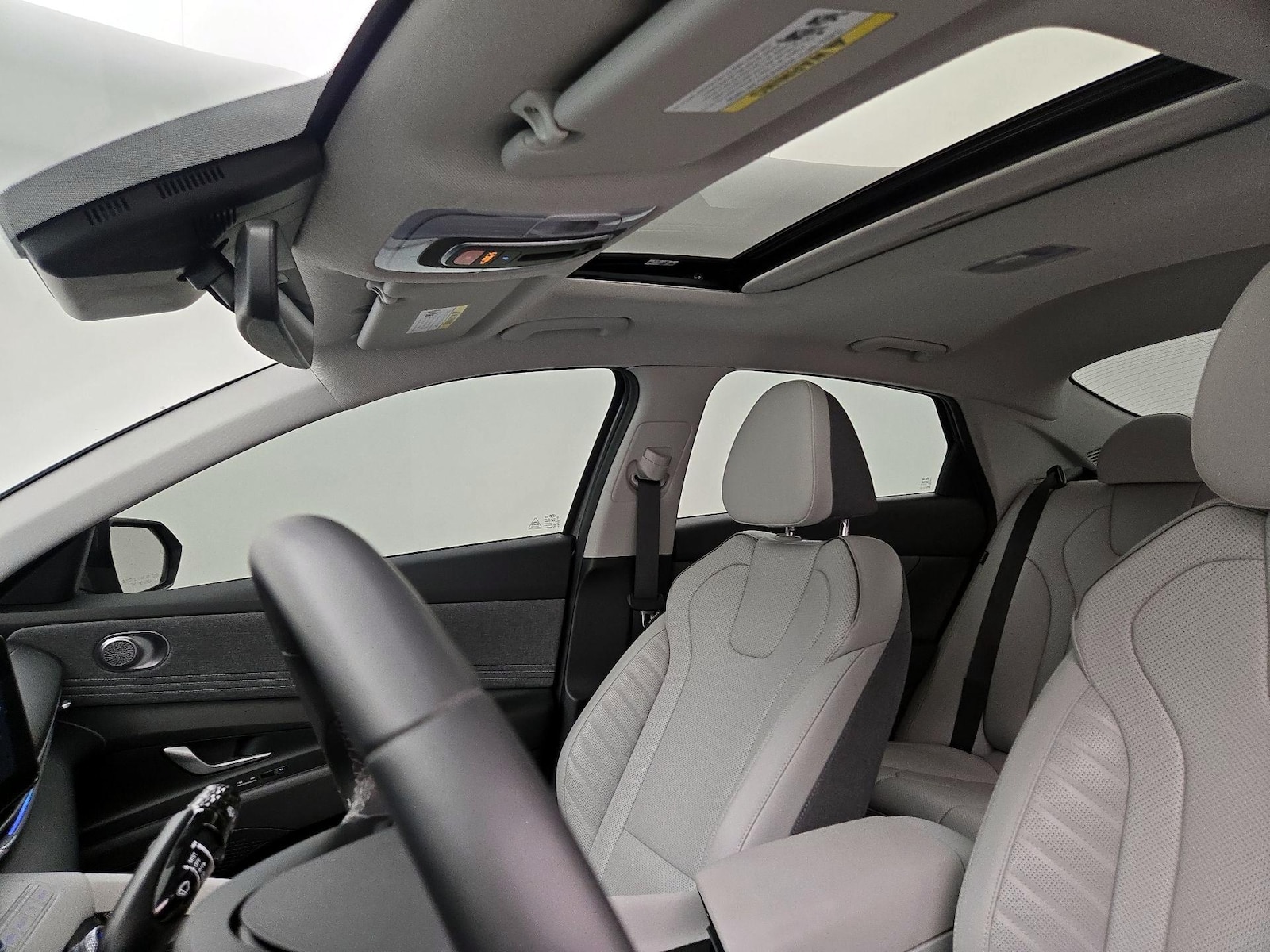 2024 Hyundai Elantra Limited - Photo 21