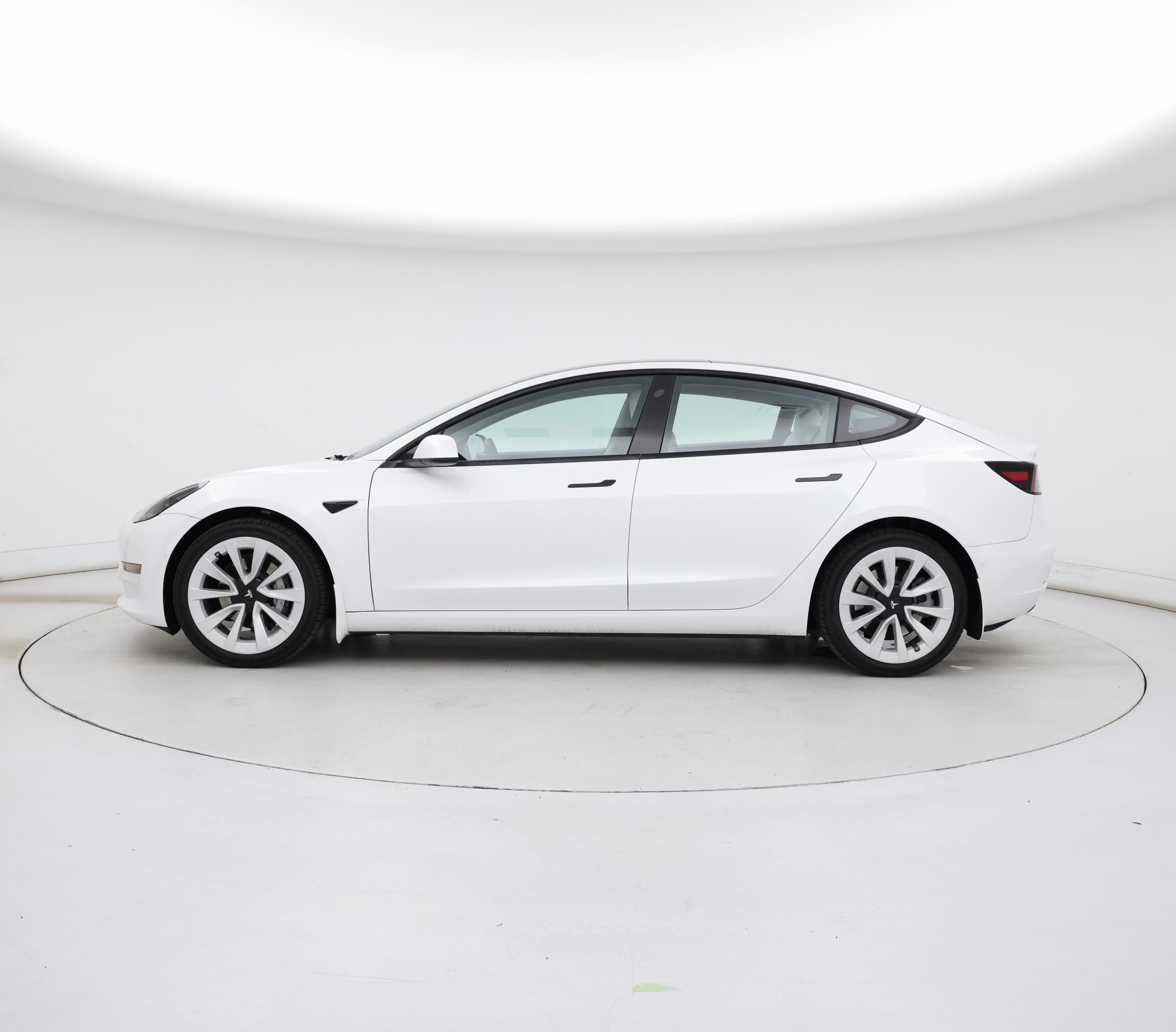Thumbnail: 2022 Tesla Model 3 - 3