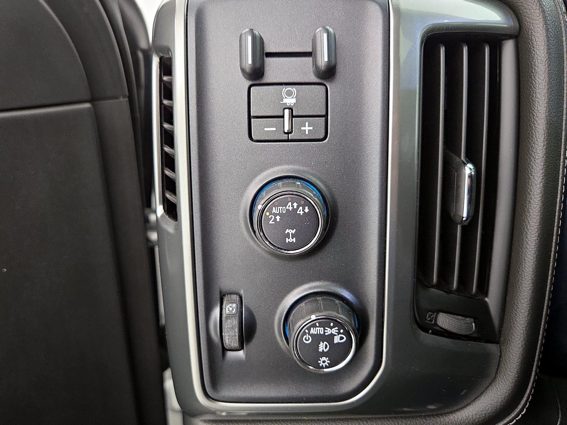 Thumbnail: 2018 Chevrolet Silverado 1500 - 13