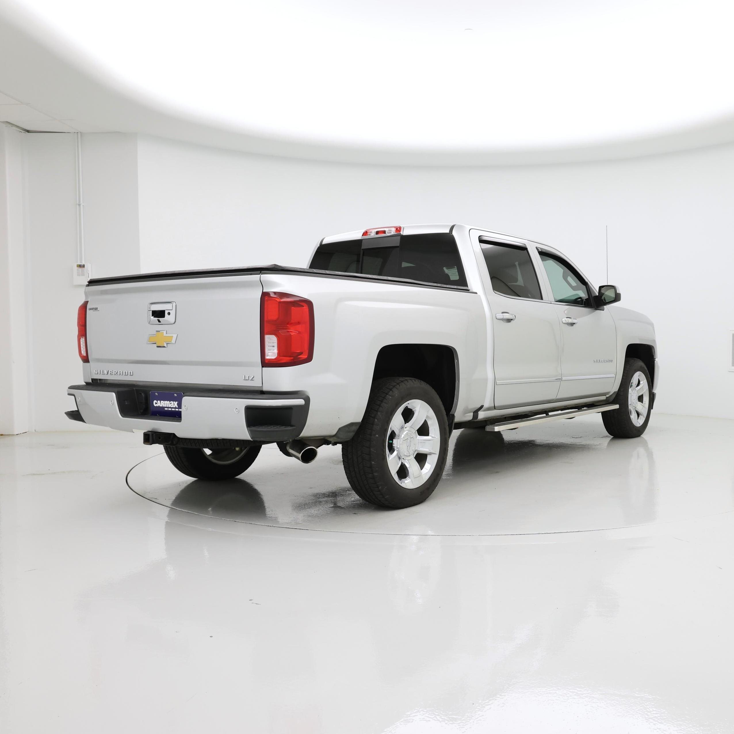 Thumbnail: 2018 Chevrolet Silverado 1500 - 8