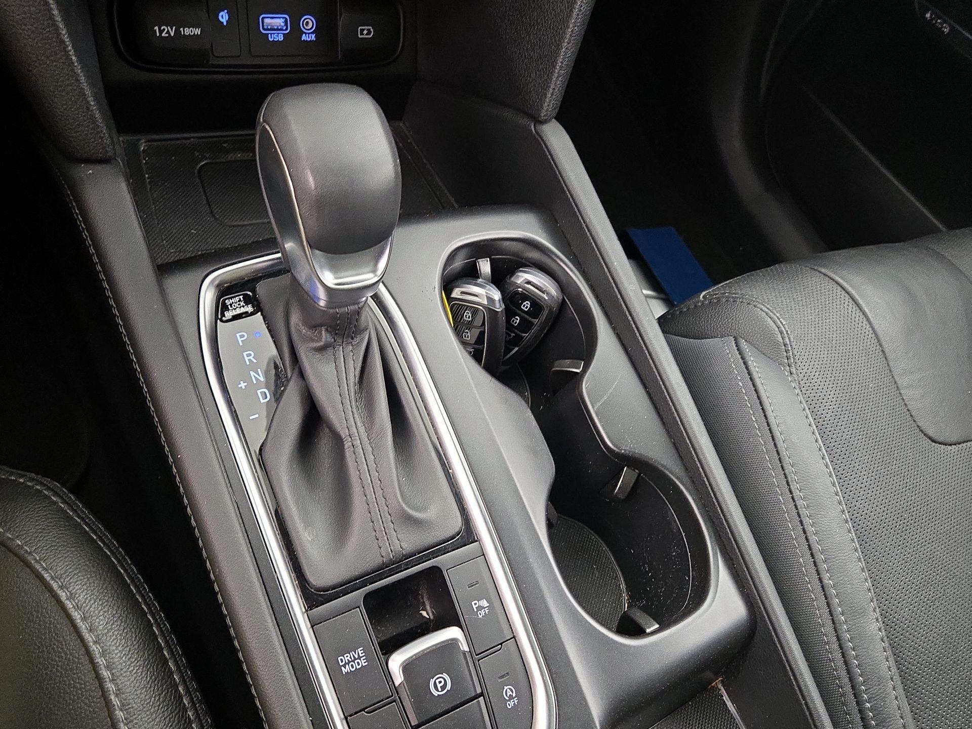 Thumbnail: 2020 Hyundai Santa Fe - 17