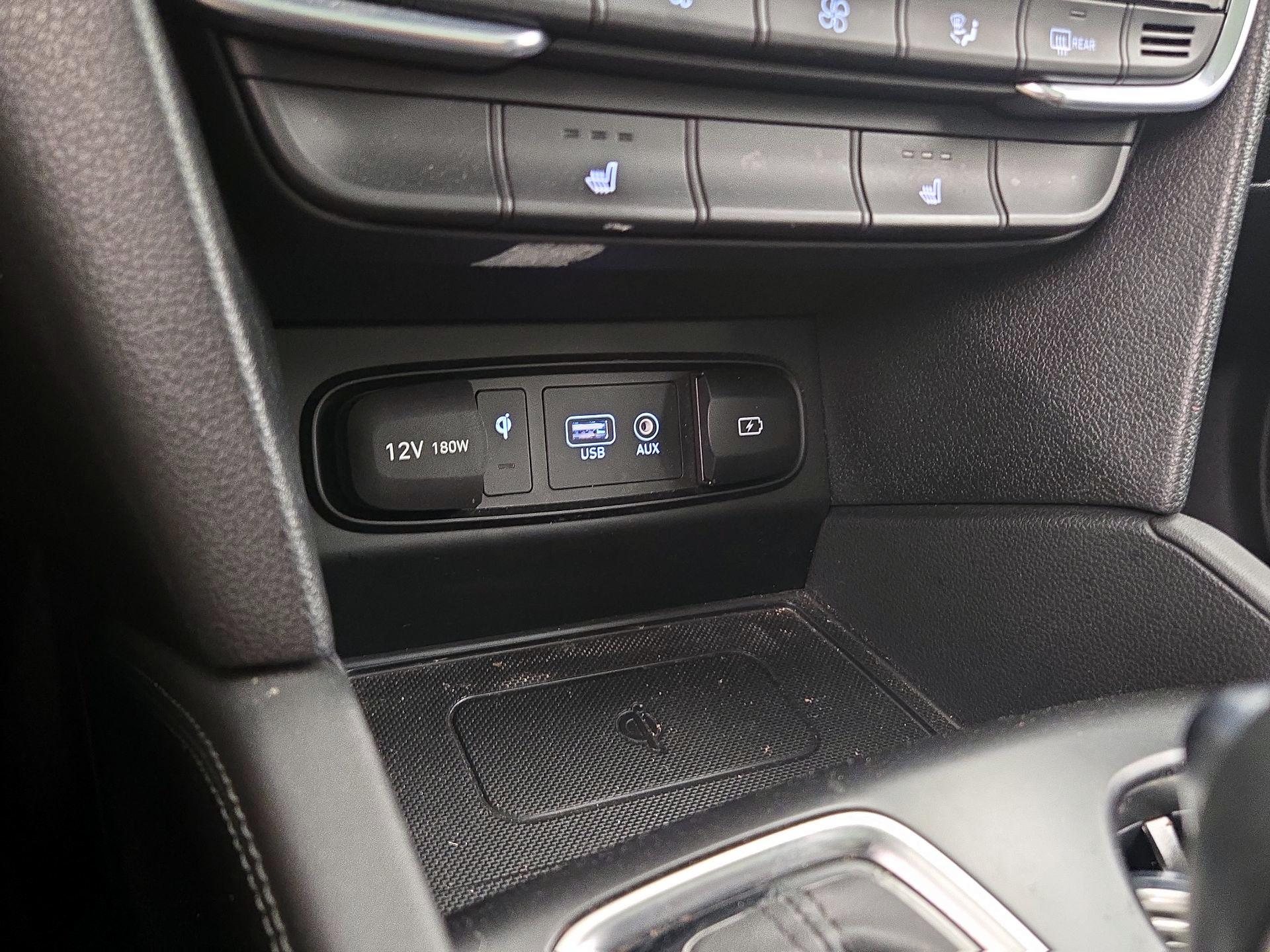 Thumbnail: 2020 Hyundai Santa Fe - 18