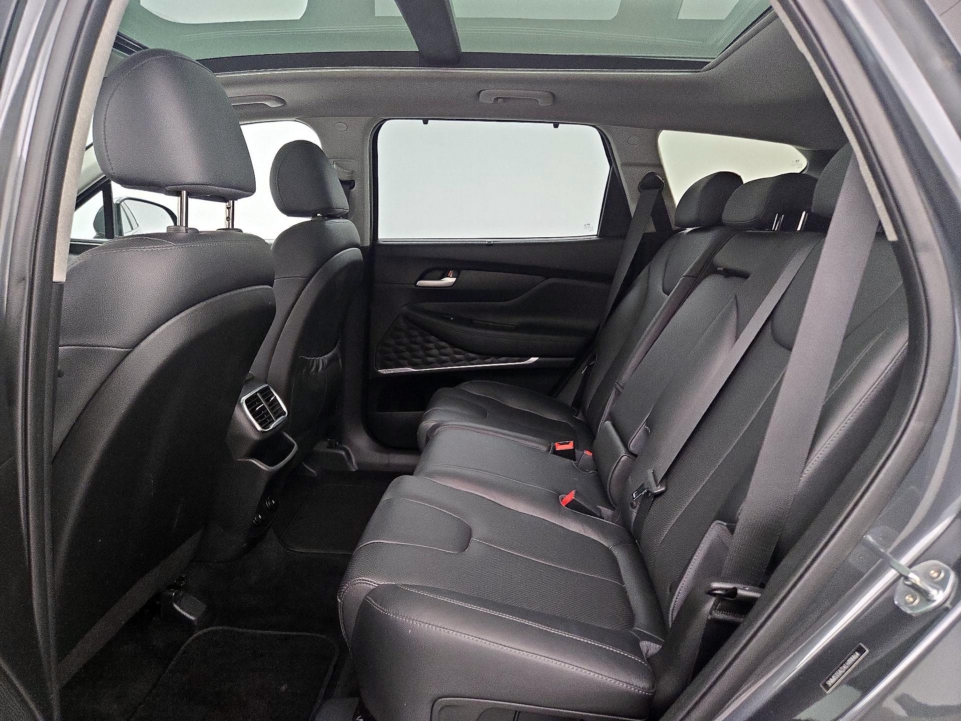 Thumbnail: 2020 Hyundai Santa Fe - 20