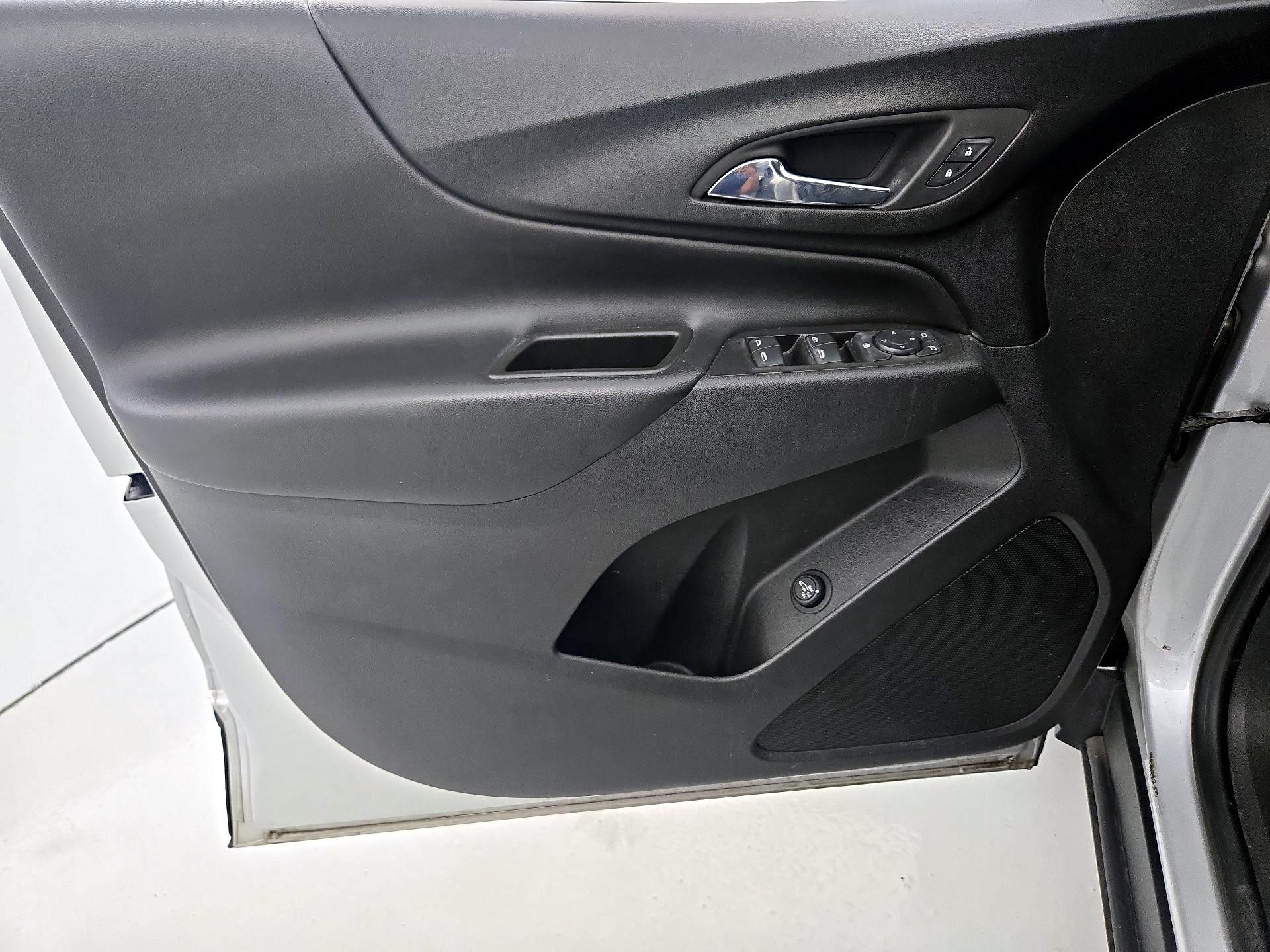 Thumbnail: 2020 Chevrolet Equinox - 12