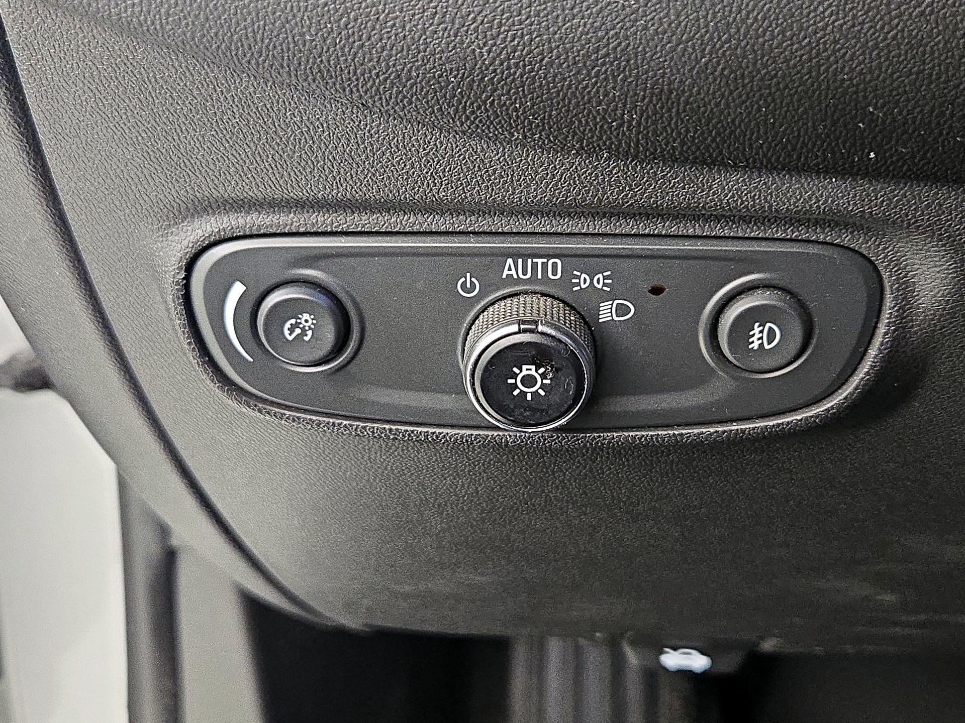 Thumbnail: 2020 Chevrolet Equinox - 13