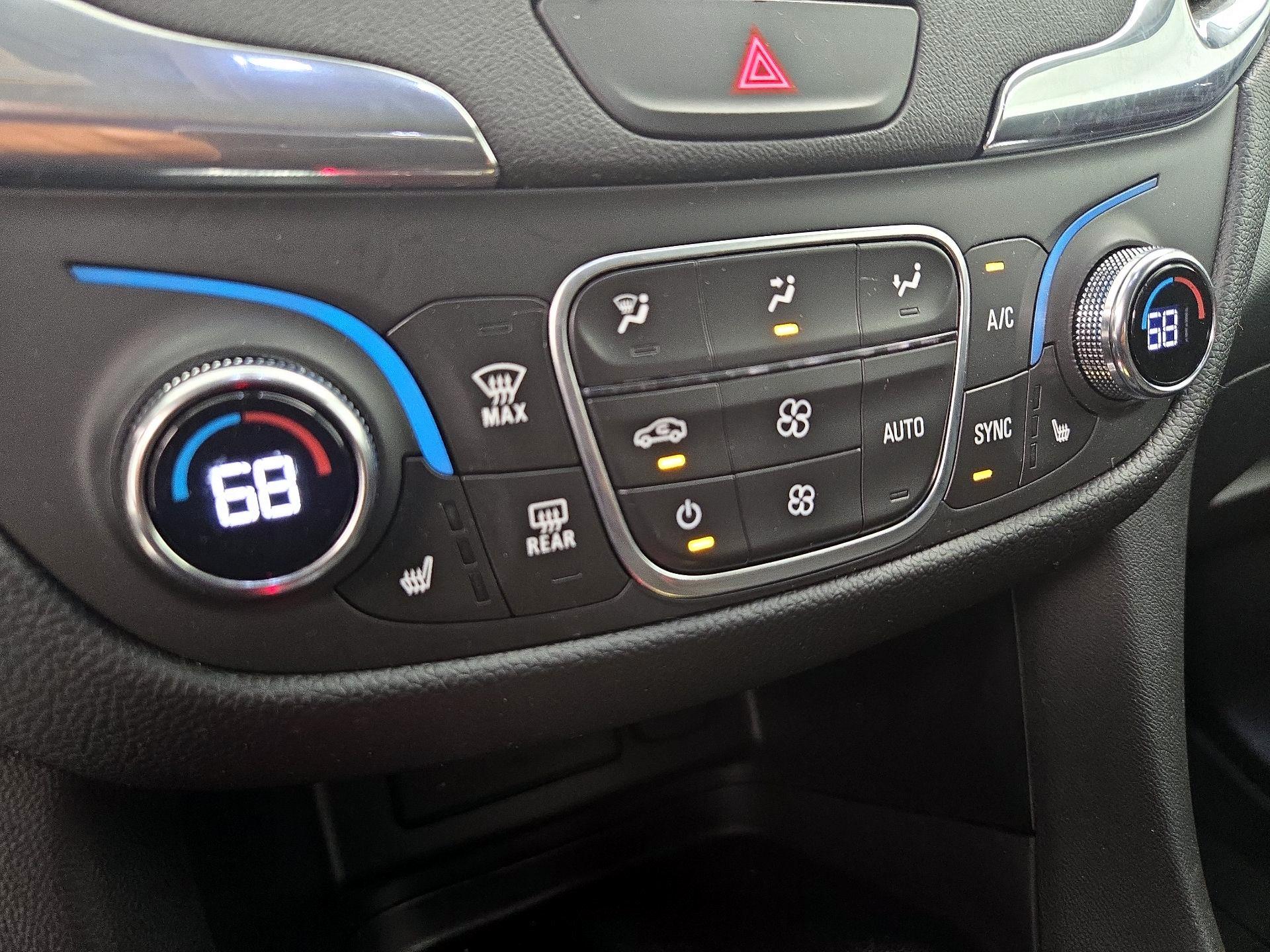 Thumbnail: 2020 Chevrolet Equinox - 16