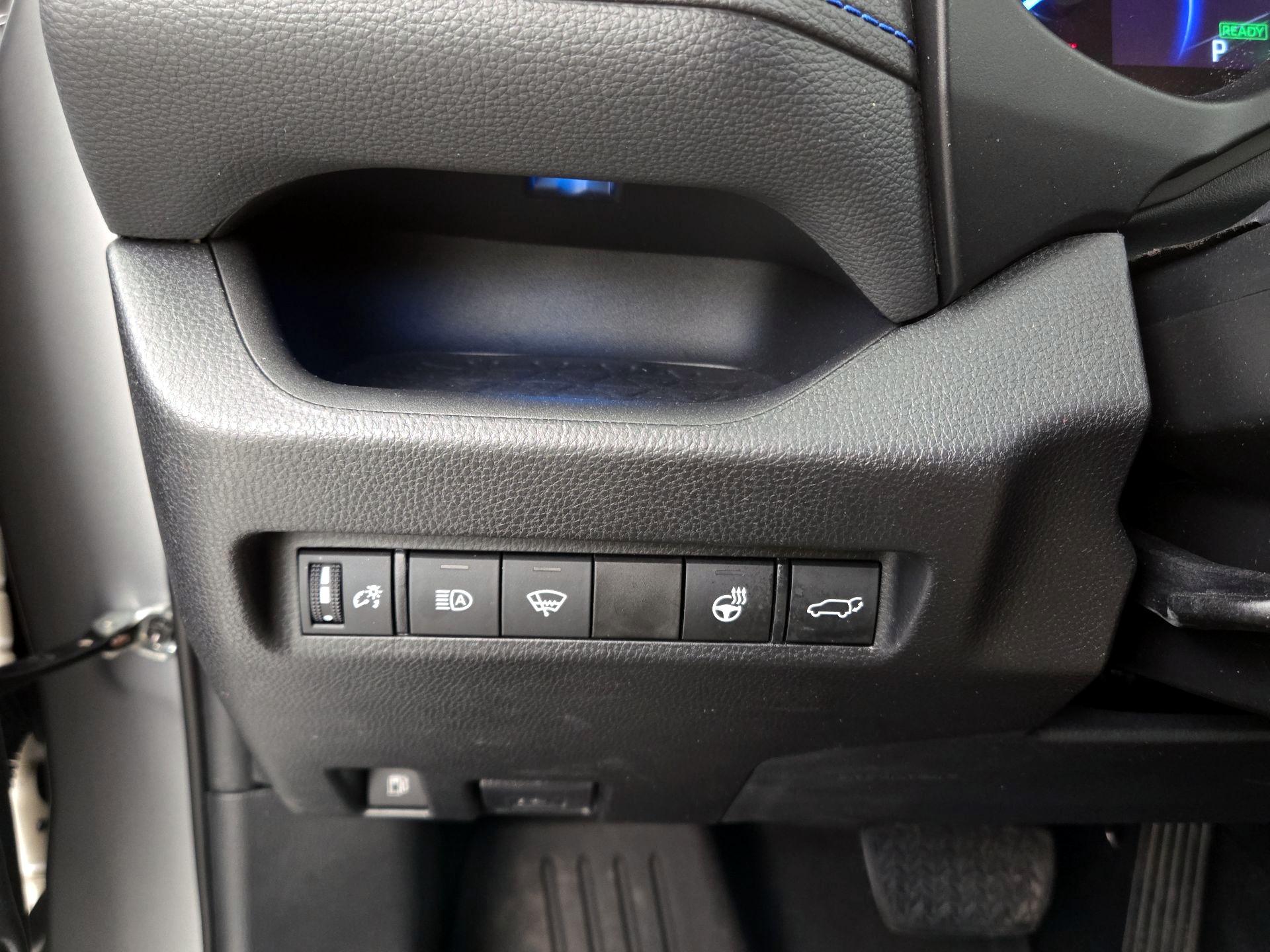Thumbnail: 2021 Toyota RAV4 - 13