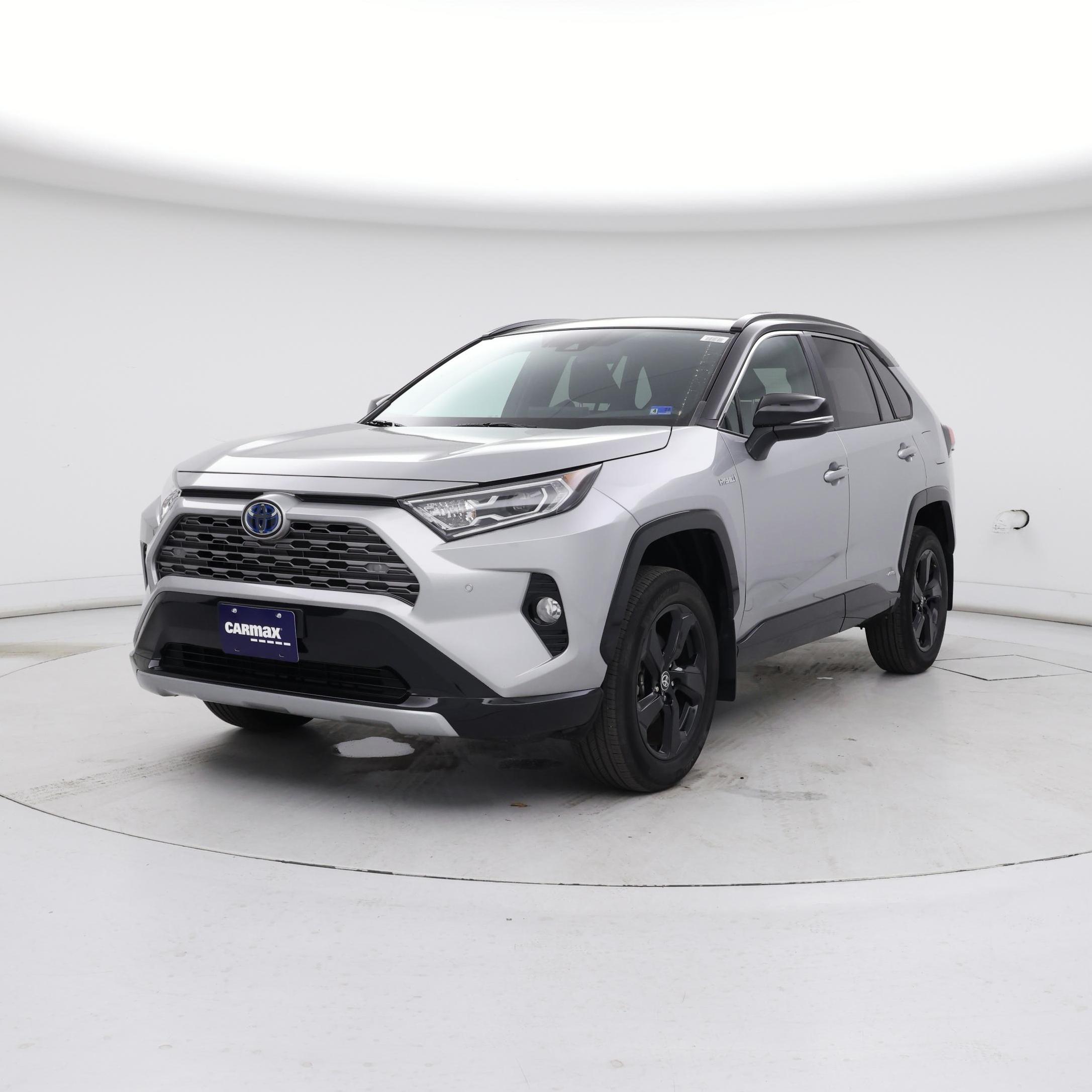 Thumbnail: 2021 Toyota RAV4 - 4