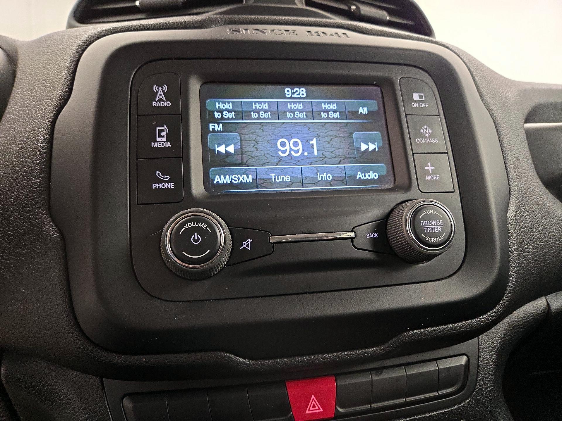 Thumbnail: 2015 Jeep Renegade - 15
