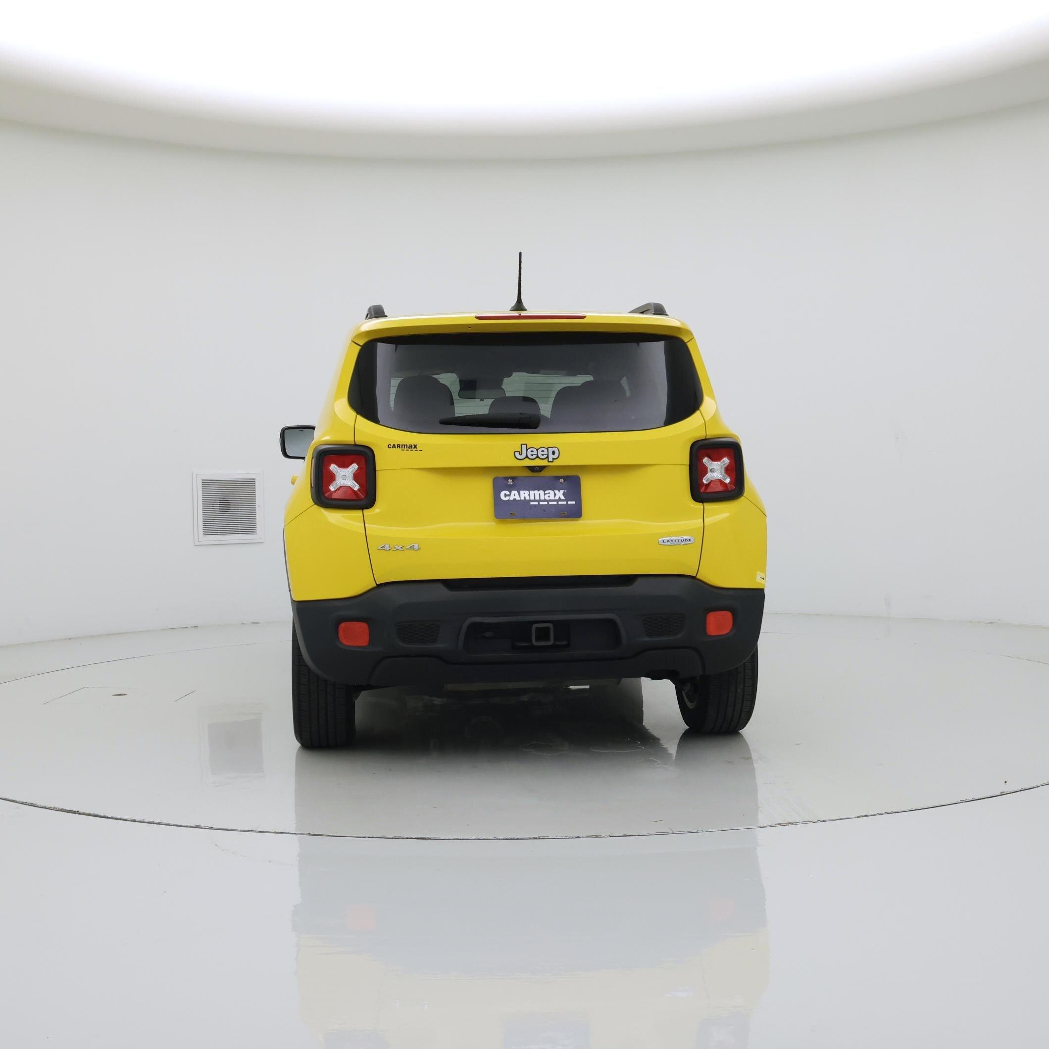 Thumbnail: 2015 Jeep Renegade - 6