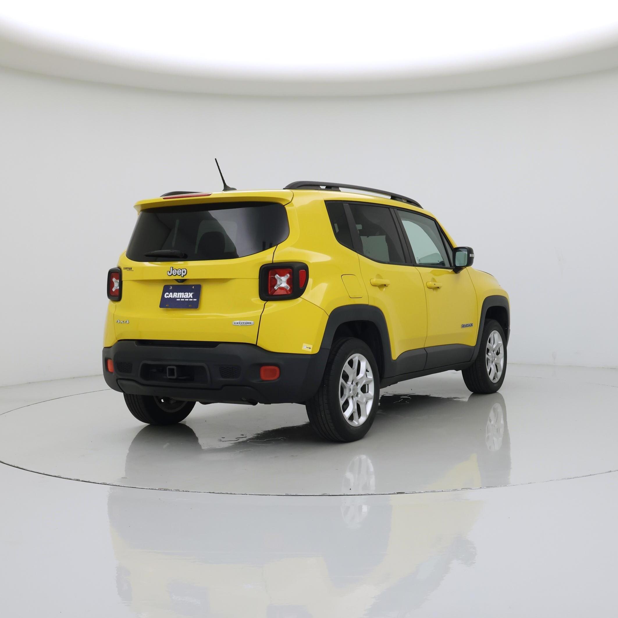 Thumbnail: 2015 Jeep Renegade - 8
