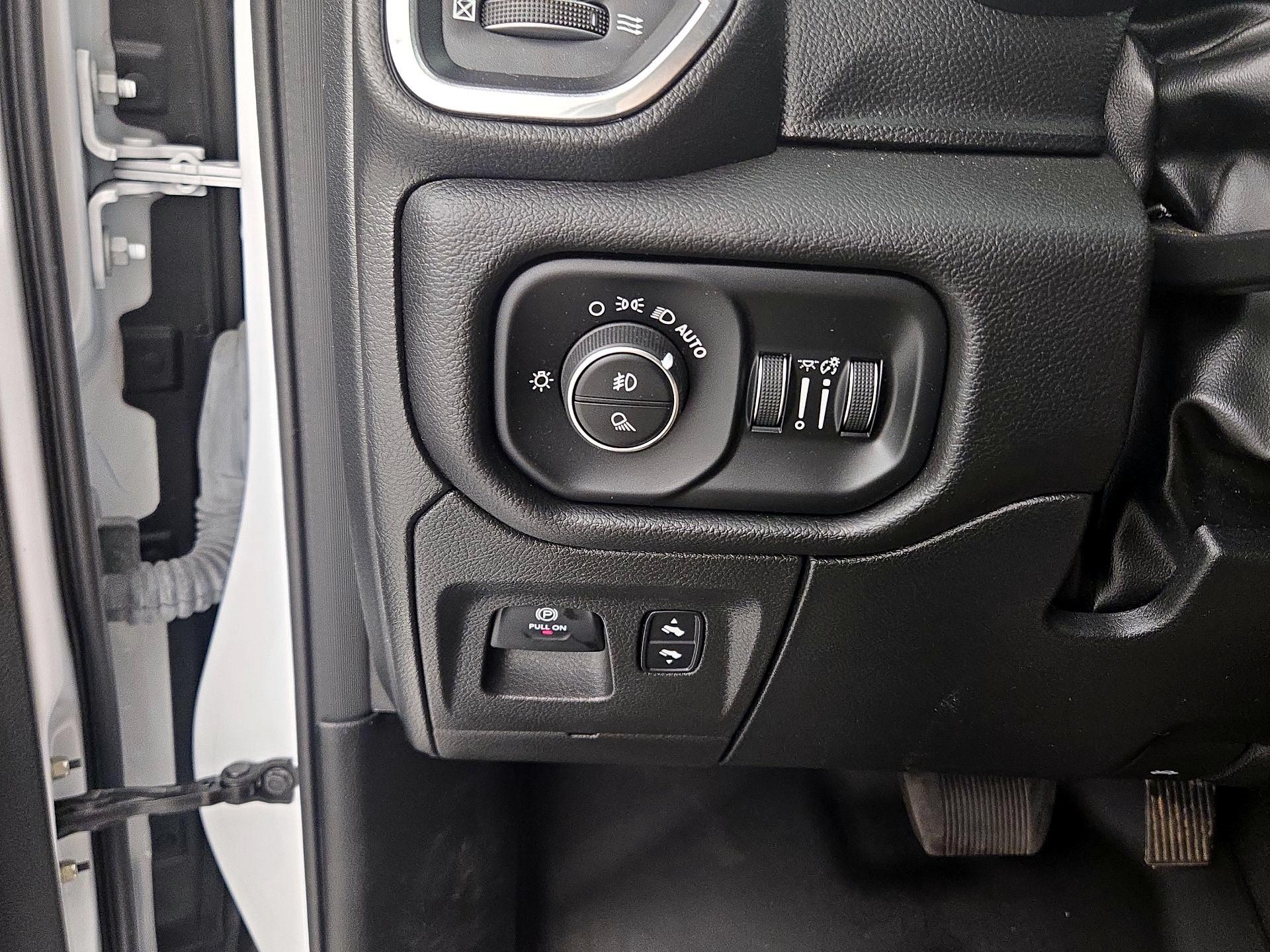 Thumbnail: 2023 RAM 1500 - 13