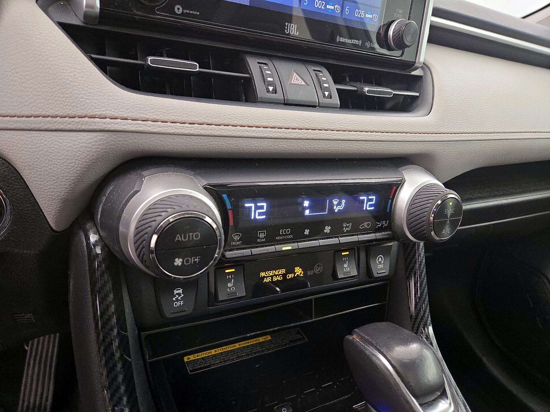 Thumbnail: 2020 Toyota RAV4 - 16