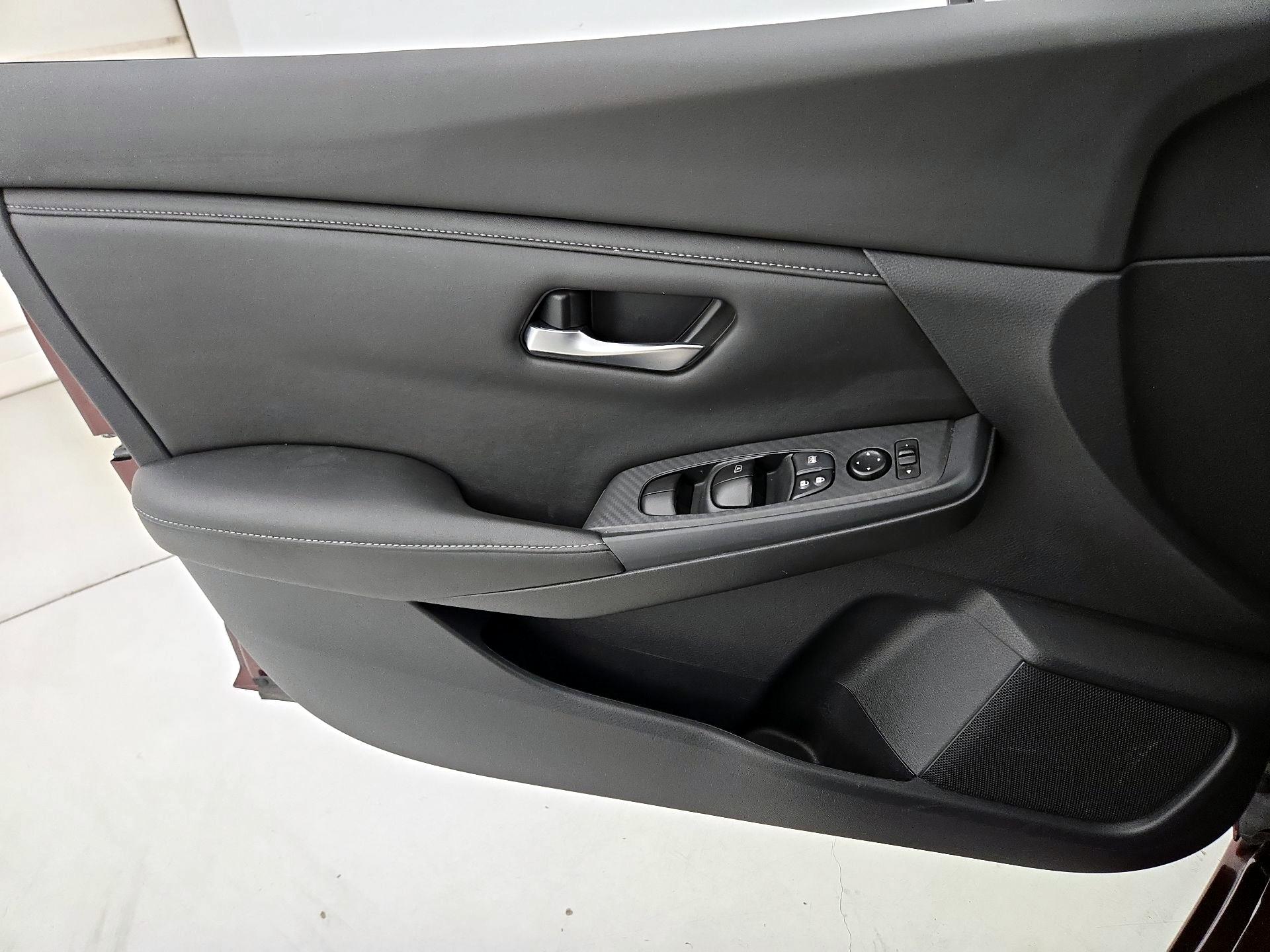 Thumbnail: 2023 Nissan Sentra - 12