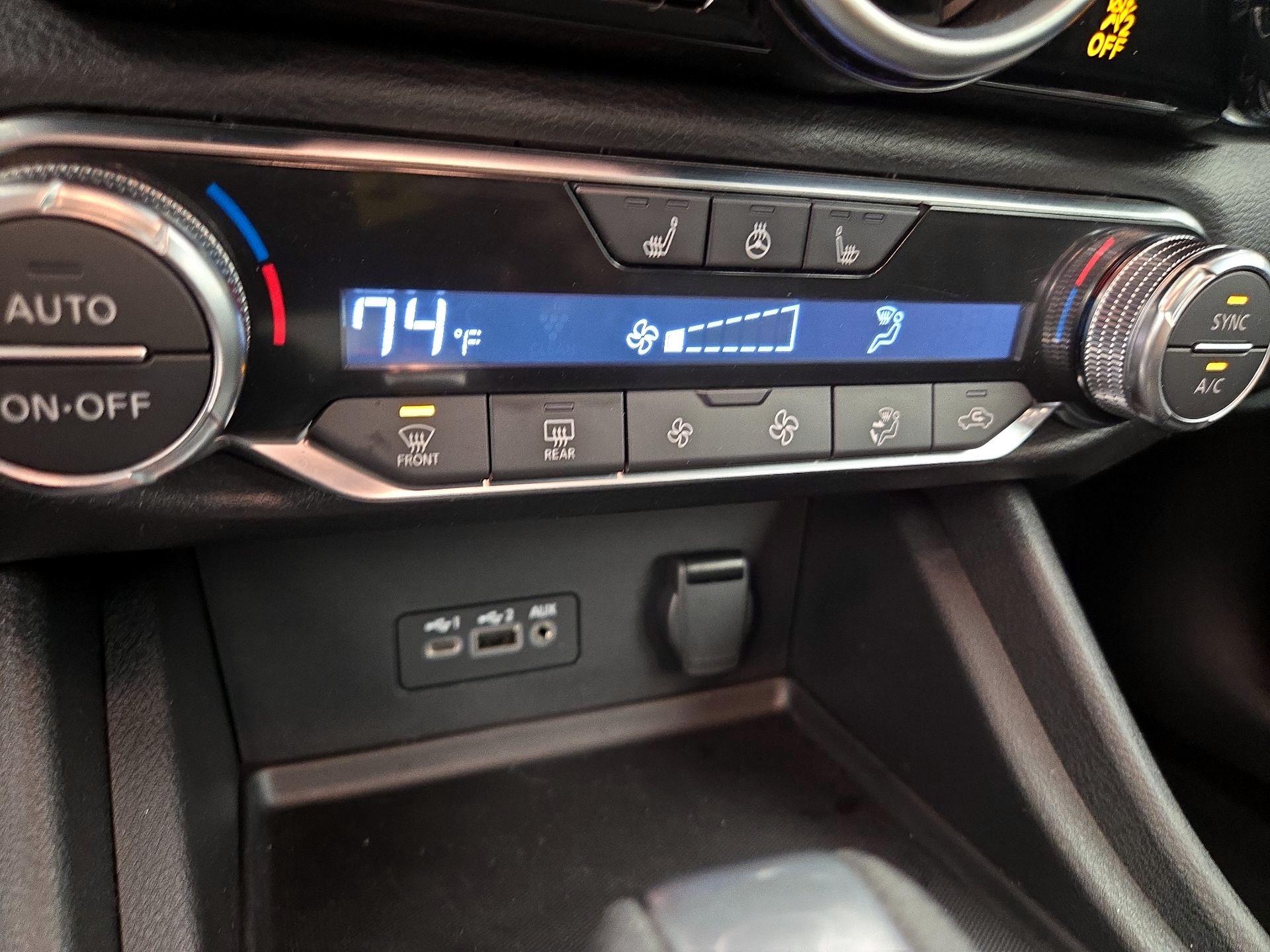 Thumbnail: 2023 Nissan Sentra - 16