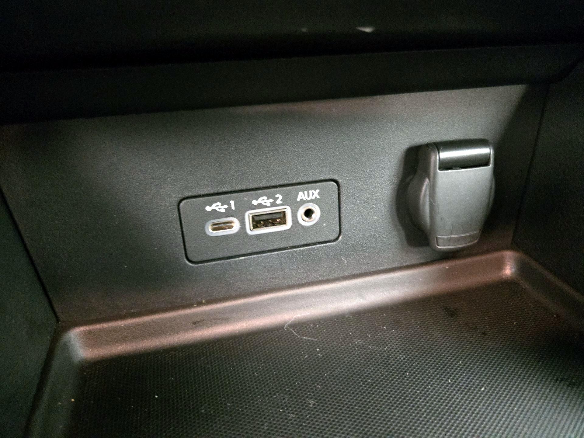 Thumbnail: 2023 Nissan Sentra - 18