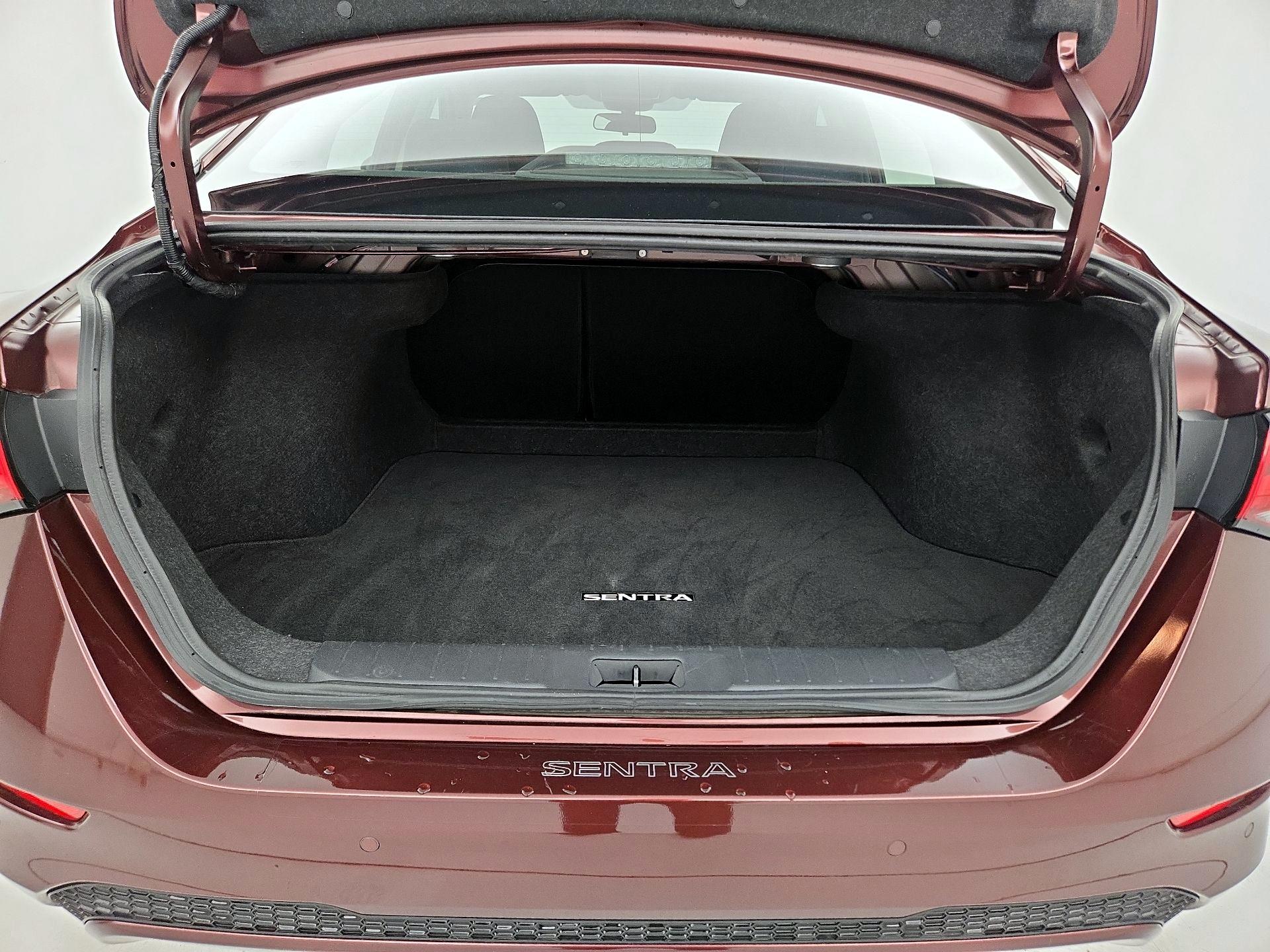Thumbnail: 2023 Nissan Sentra - 20