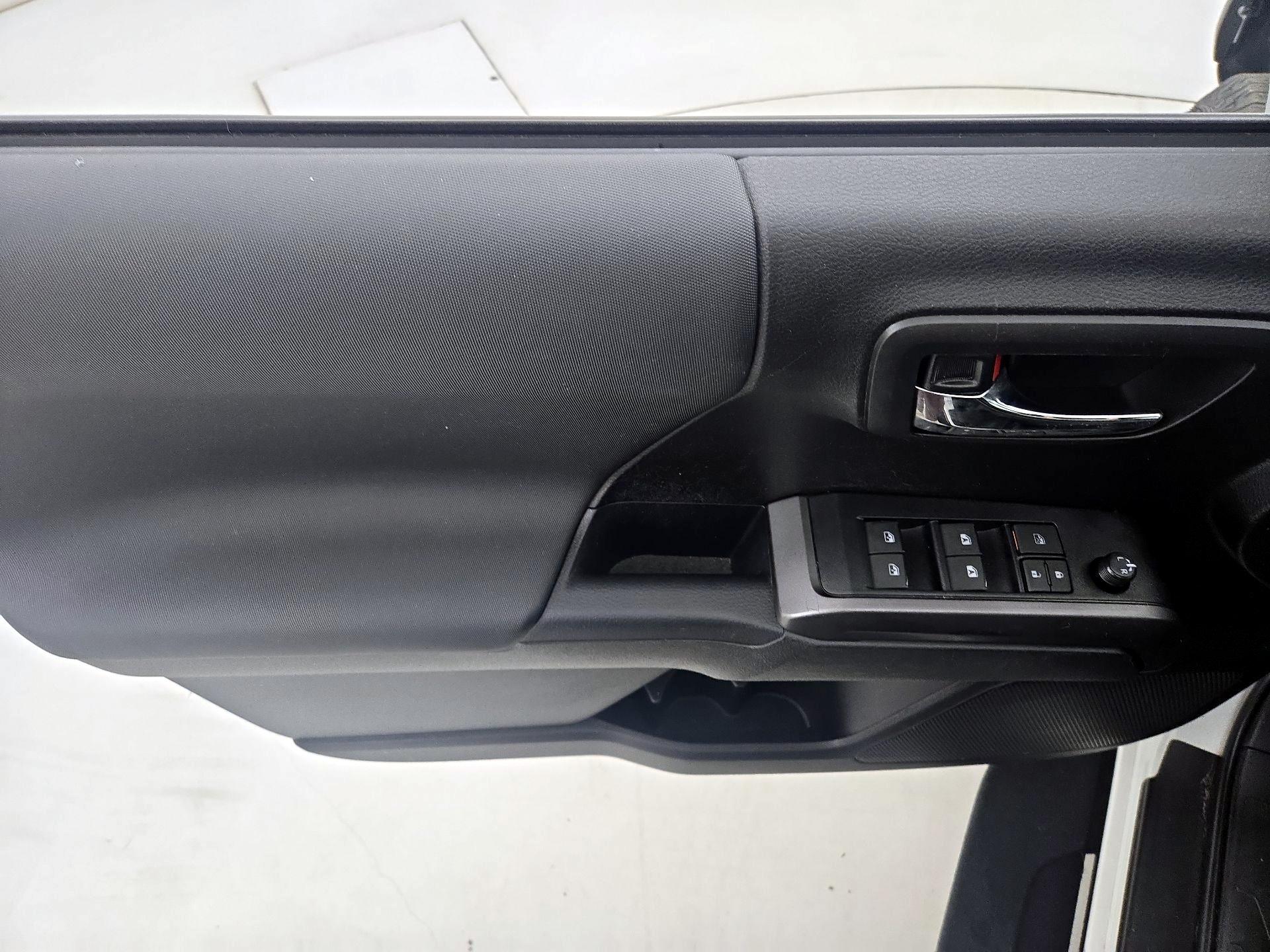 Thumbnail: 2023 Toyota Tacoma - 12