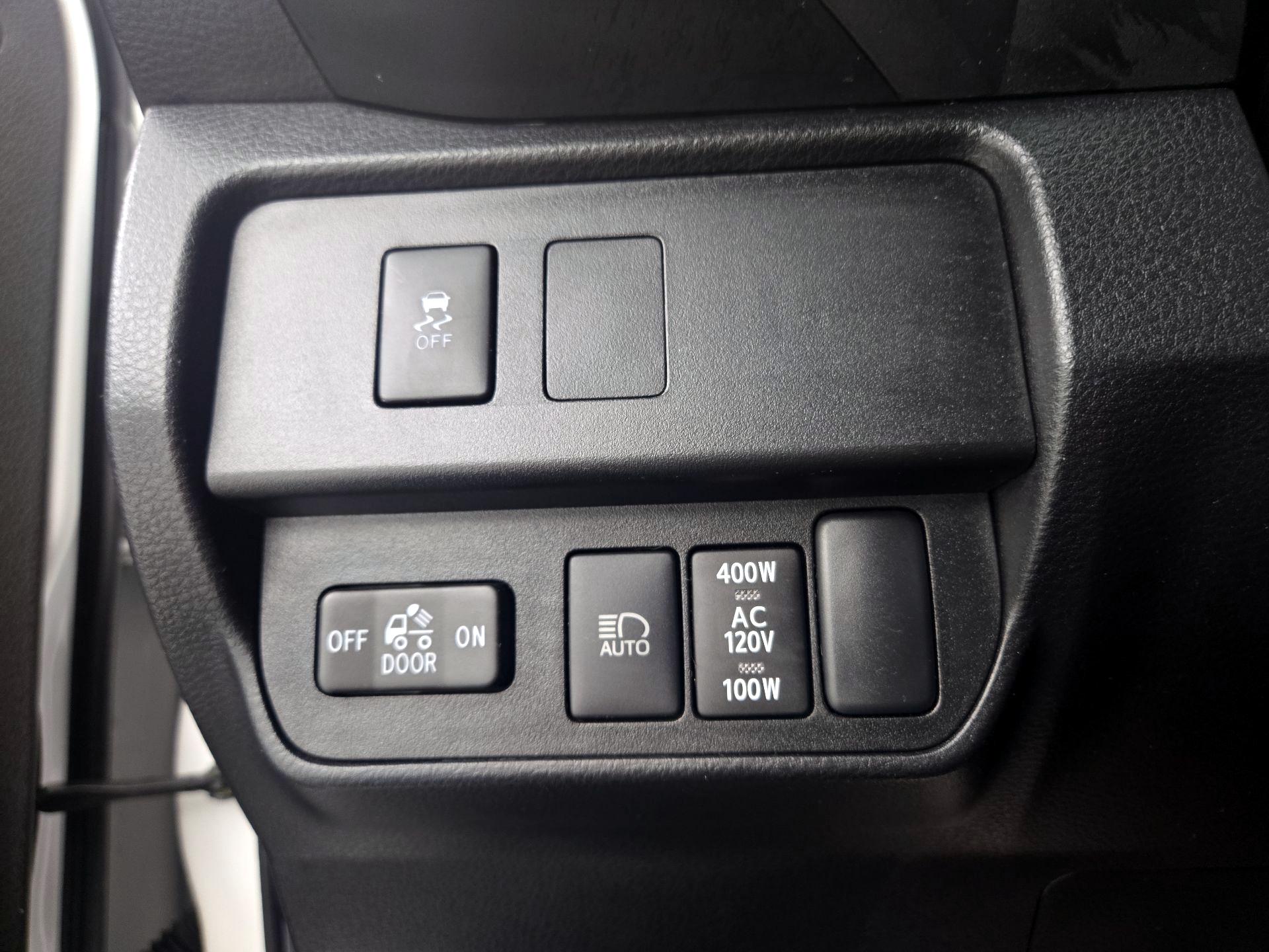 Thumbnail: 2023 Toyota Tacoma - 13