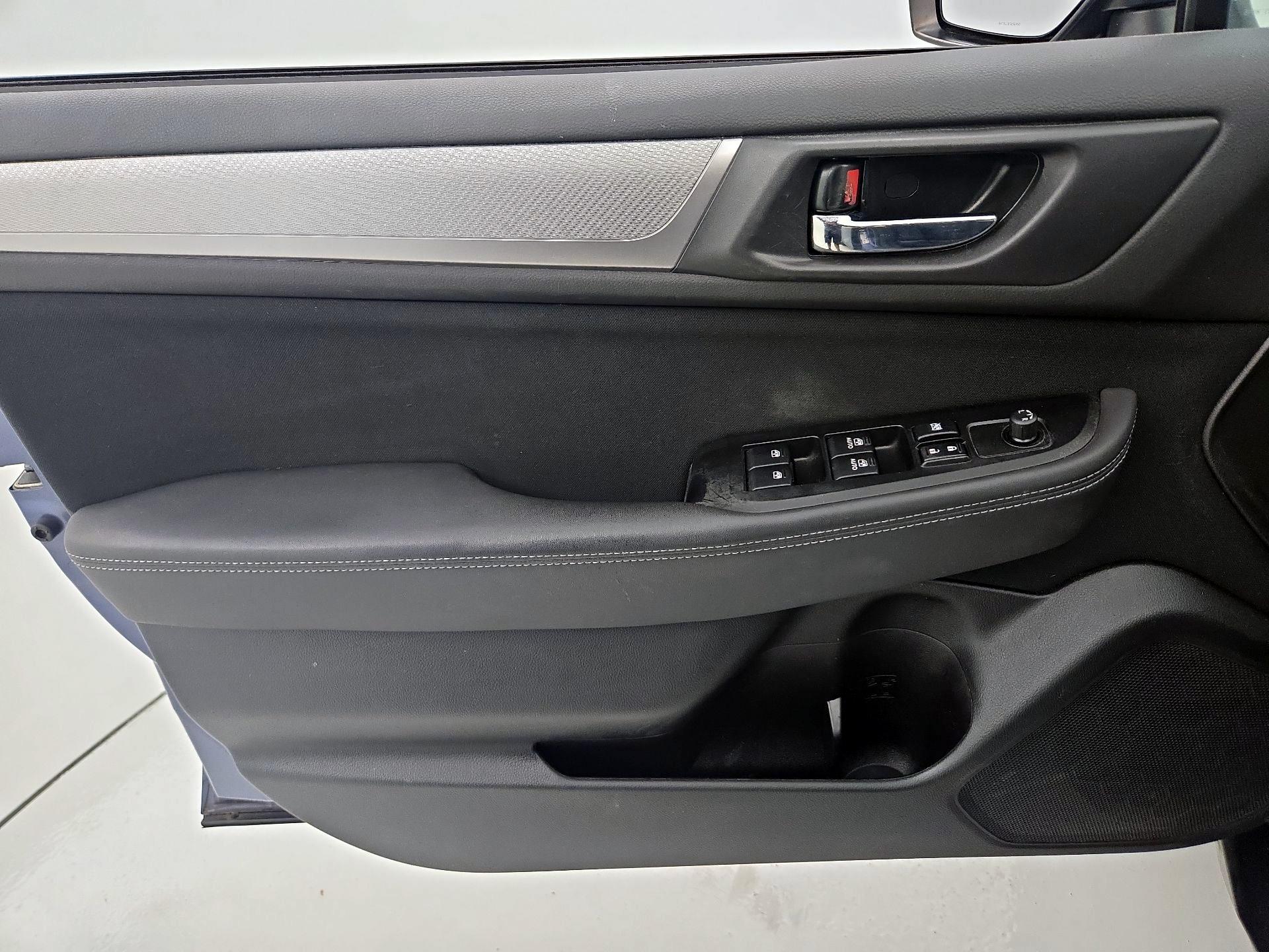 Thumbnail: 2016 Subaru Outback - 12