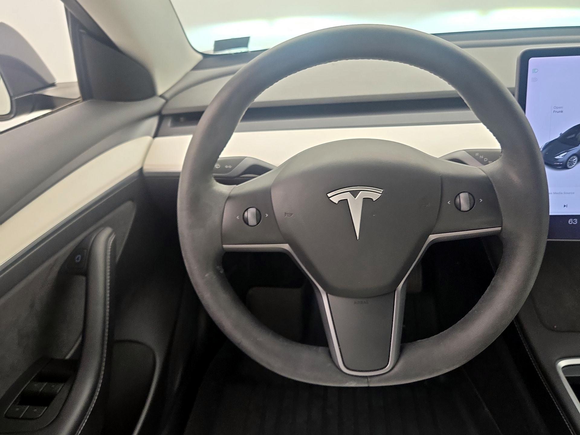 Thumbnail: 2022 Tesla Model 3 - 10
