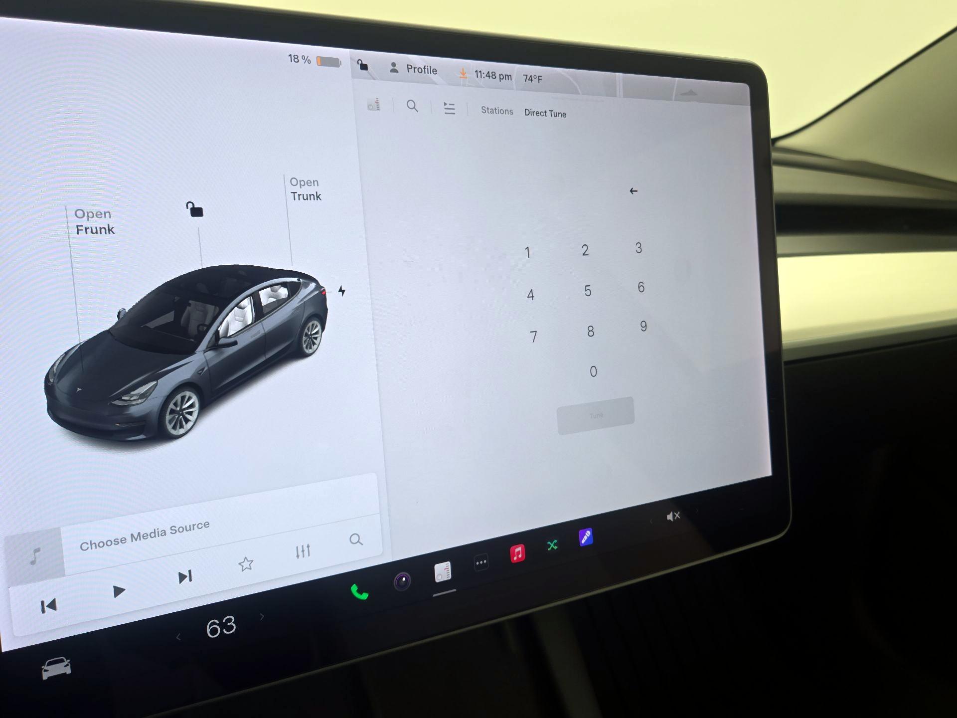 Thumbnail: 2022 Tesla Model 3 - 15