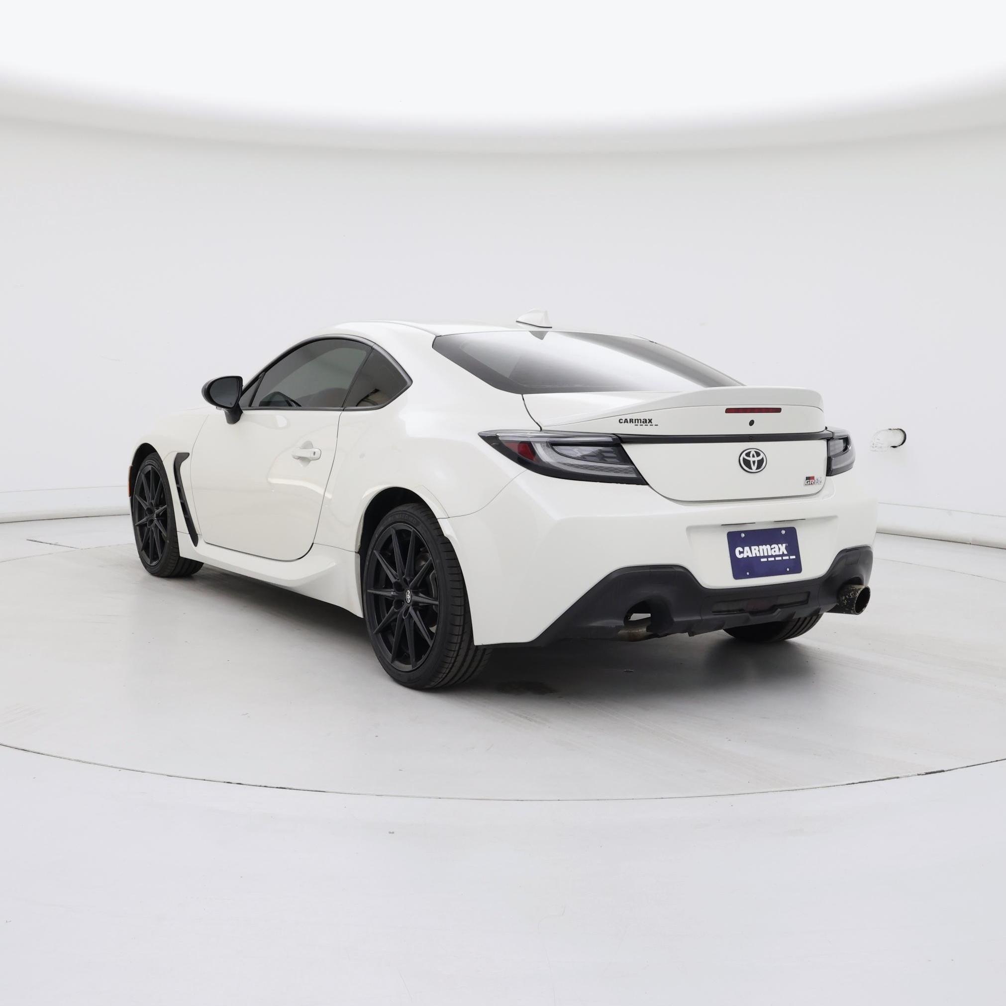 Thumbnail: 2023 Toyota GR86 - 2