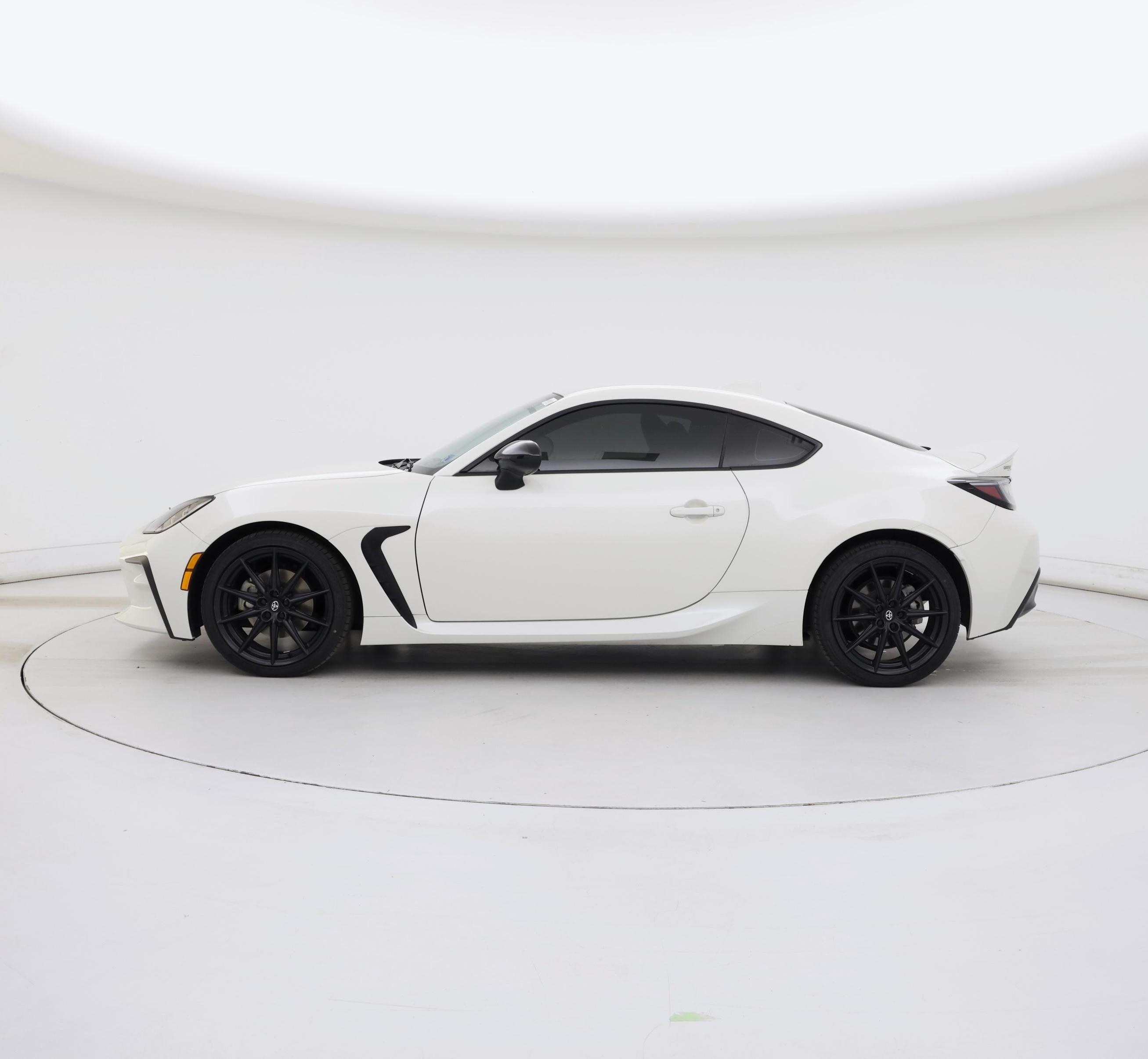 Thumbnail: 2023 Toyota GR86 - 3