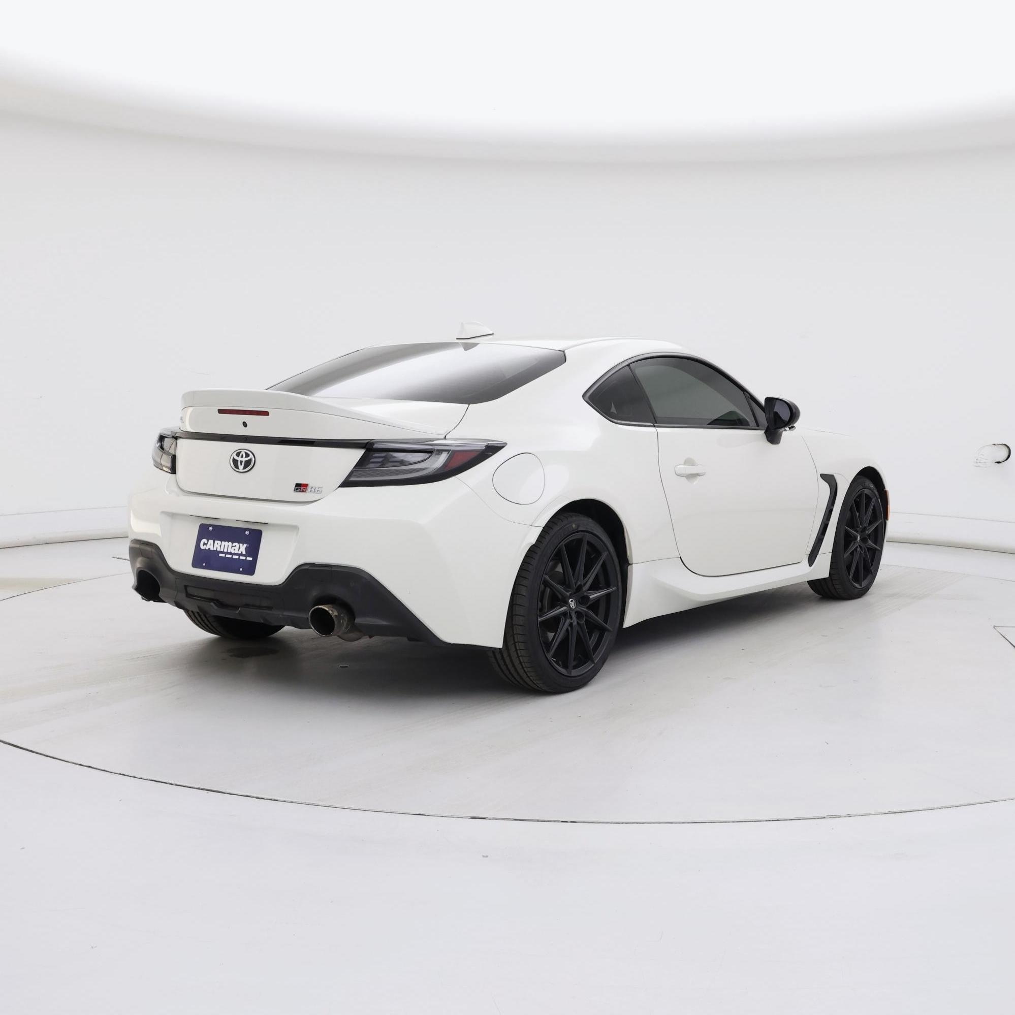 Thumbnail: 2023 Toyota GR86 - 8