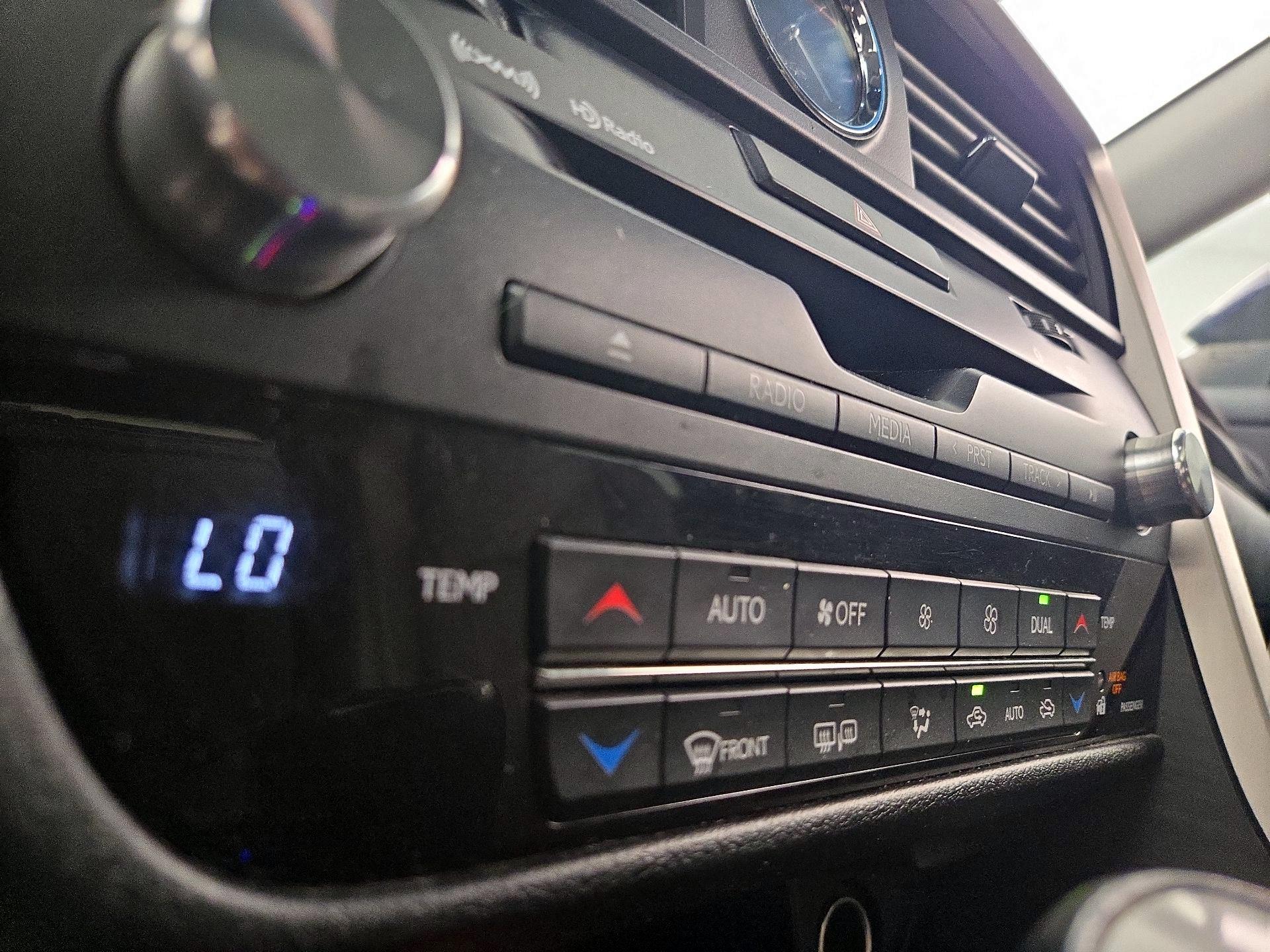 Thumbnail: 2019 Lexus RX - 17