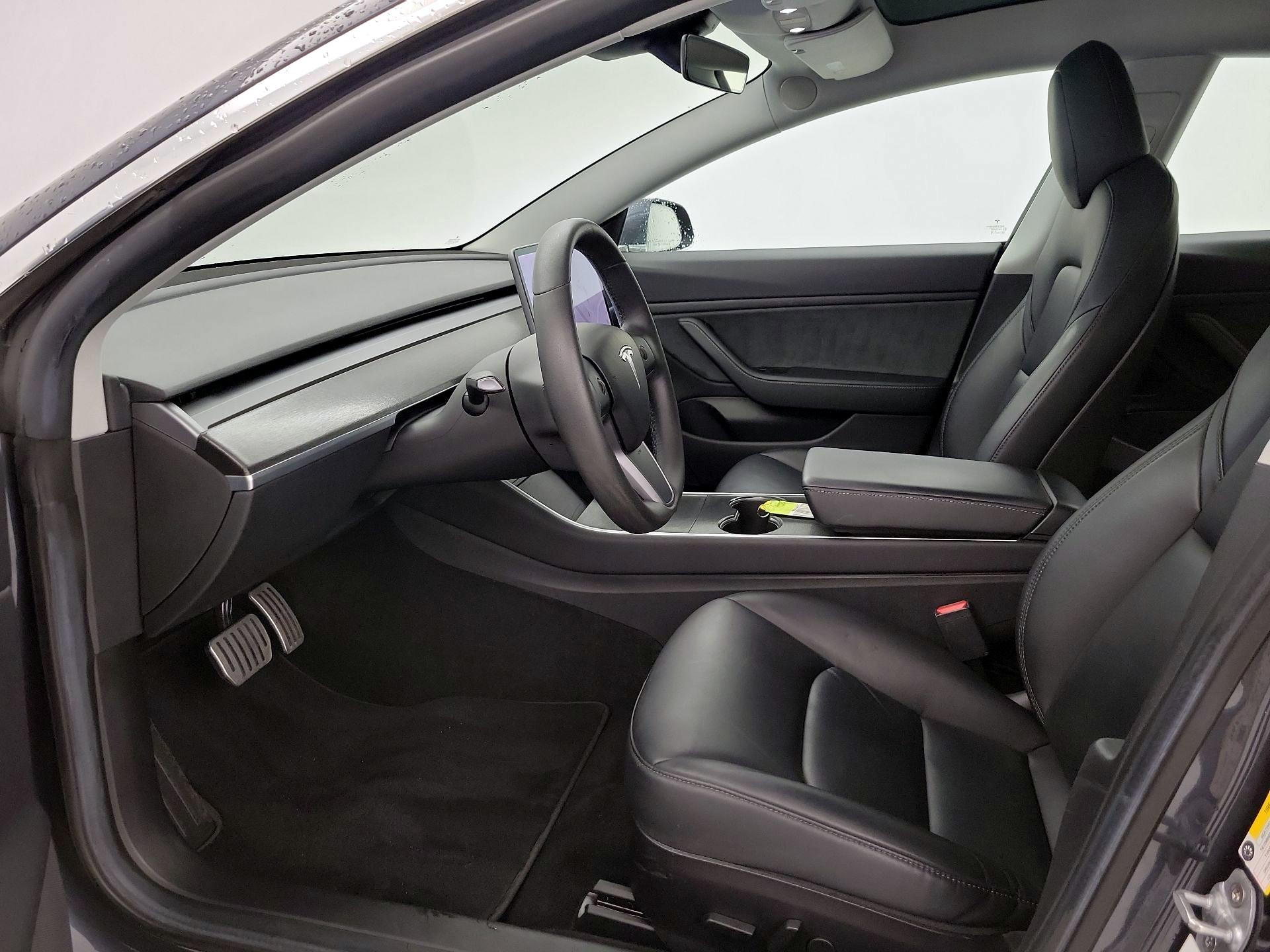 Thumbnail: 2019 Tesla Model 3 - 11