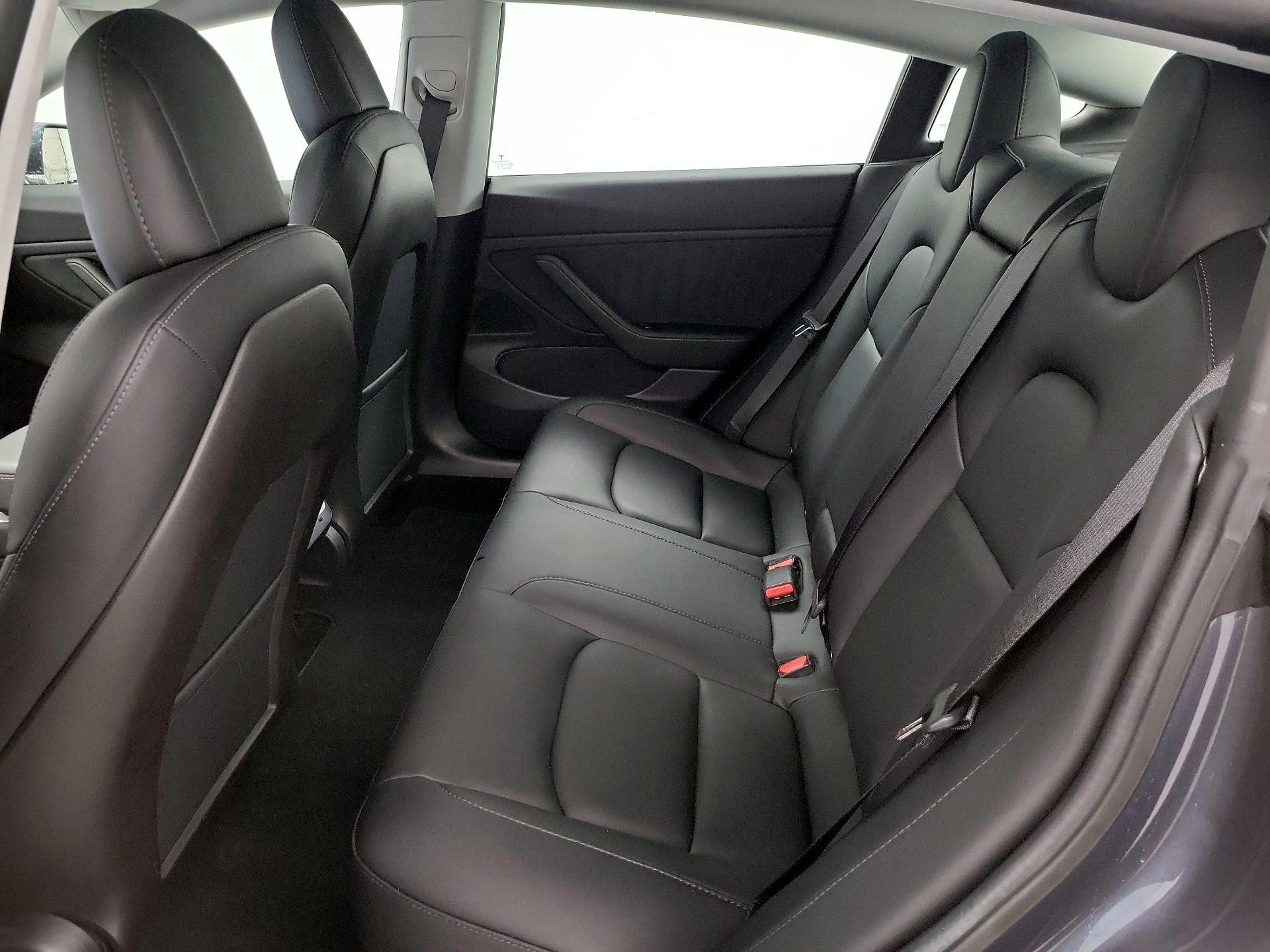 Thumbnail: 2019 Tesla Model 3 - 18