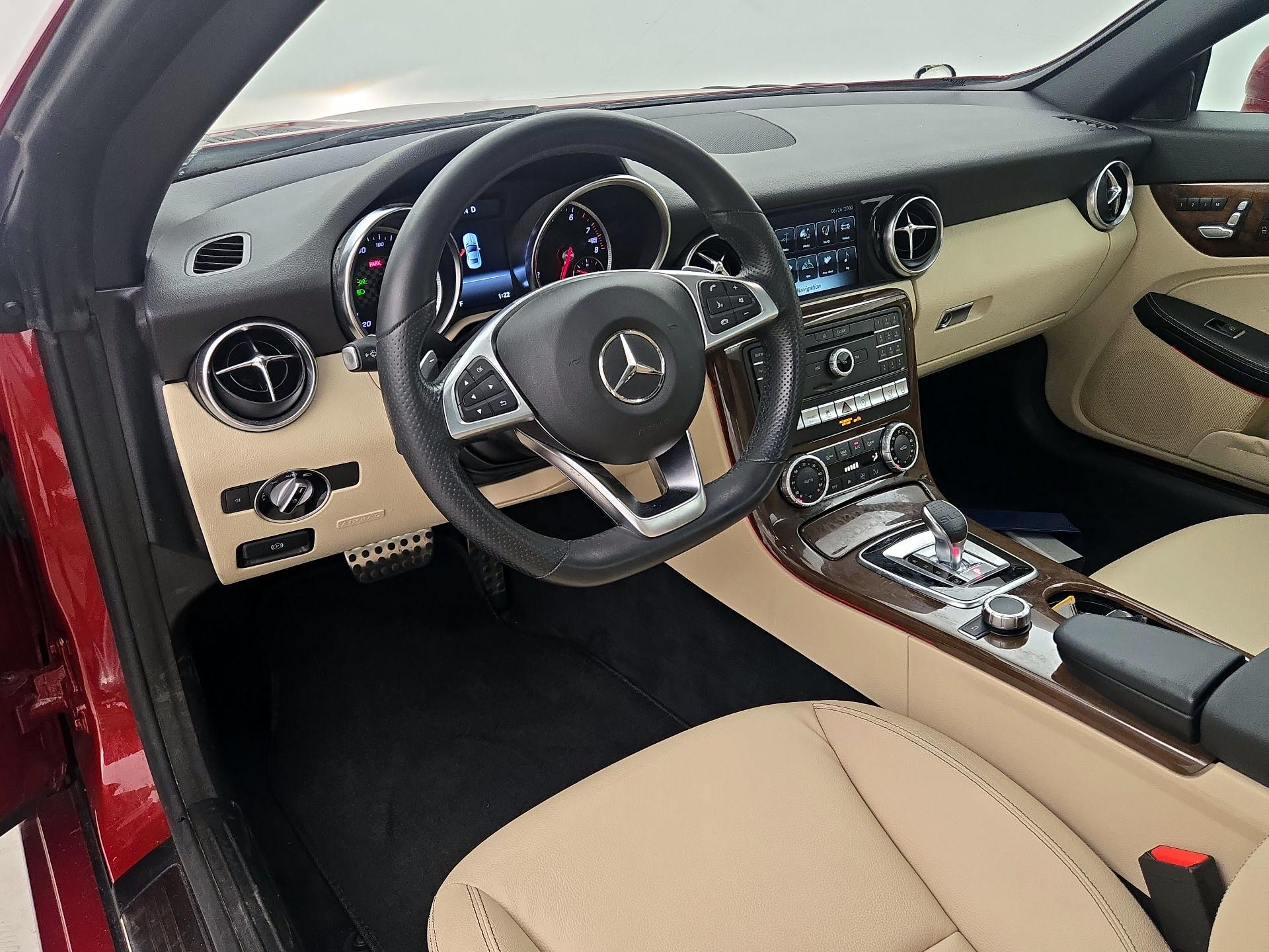 Thumbnail: 2020 Mercedes-Benz SLC - 9
