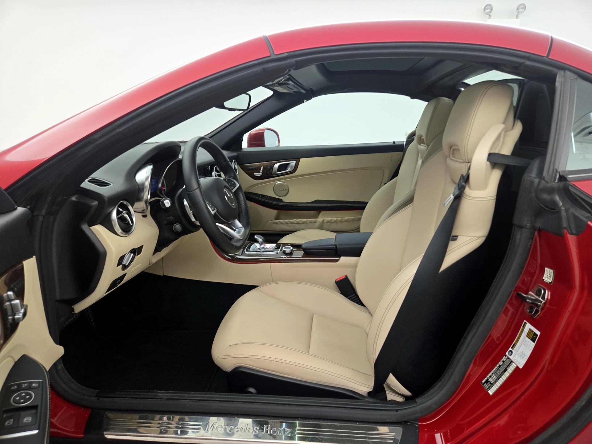 Thumbnail: 2020 Mercedes-Benz SLC - 11