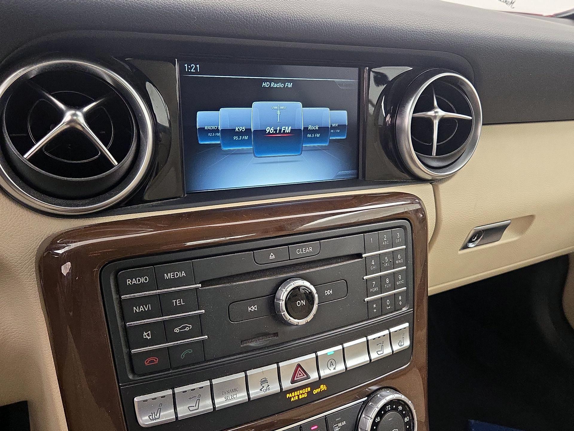 Thumbnail: 2020 Mercedes-Benz SLC - 15