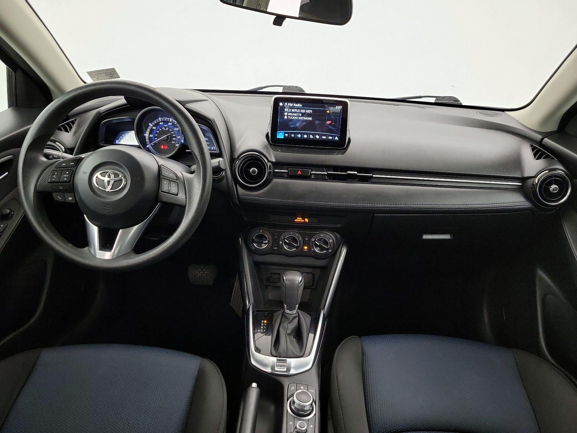 Thumbnail: 2018 Toyota Yaris iA - 9