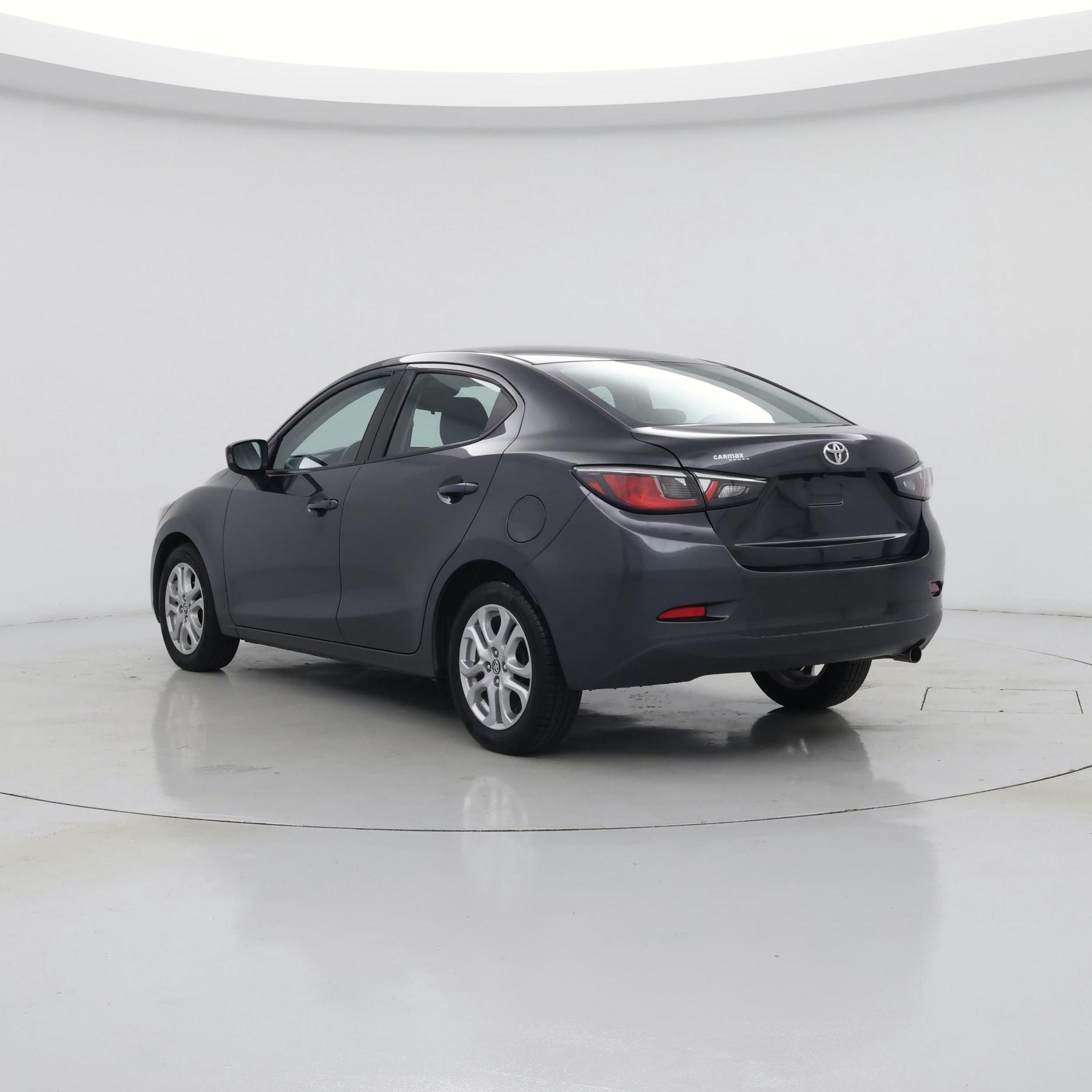 Thumbnail: 2018 Toyota Yaris iA - 2