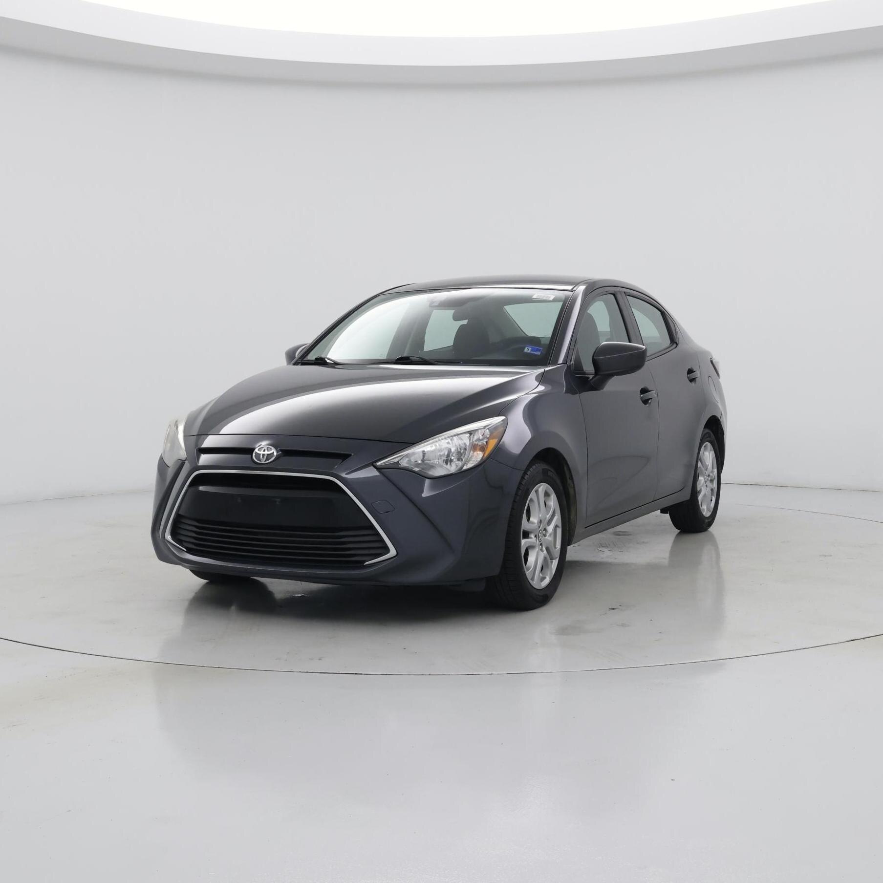 Thumbnail: 2018 Toyota Yaris iA - 4
