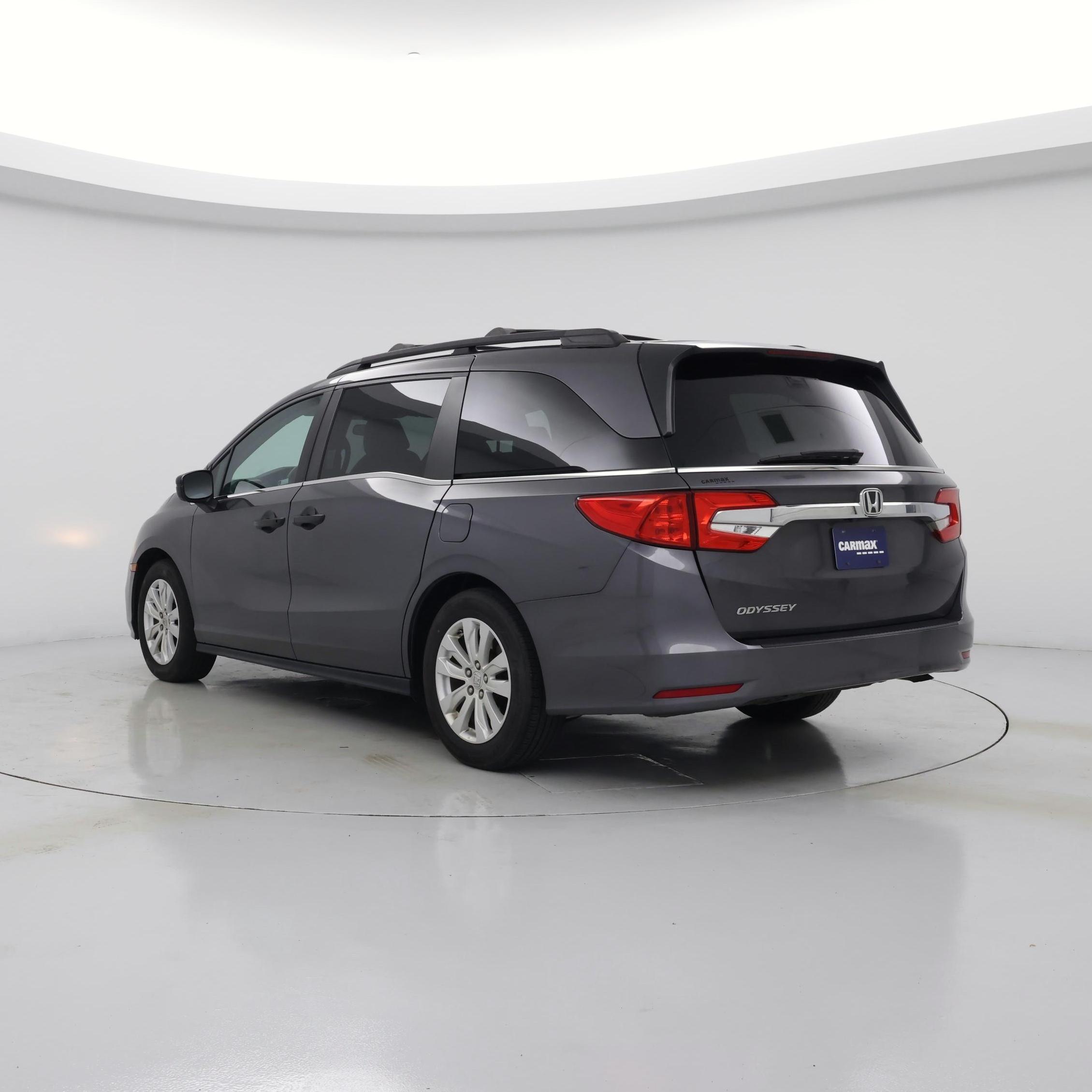 Thumbnail: 2019 Honda Odyssey - 2