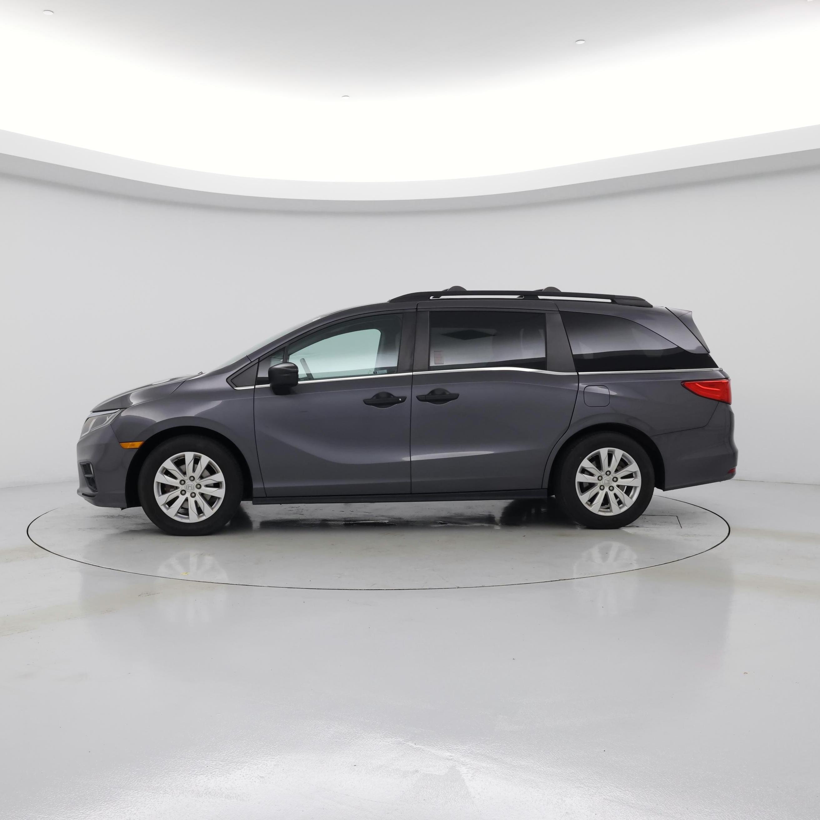 Thumbnail: 2019 Honda Odyssey - 3