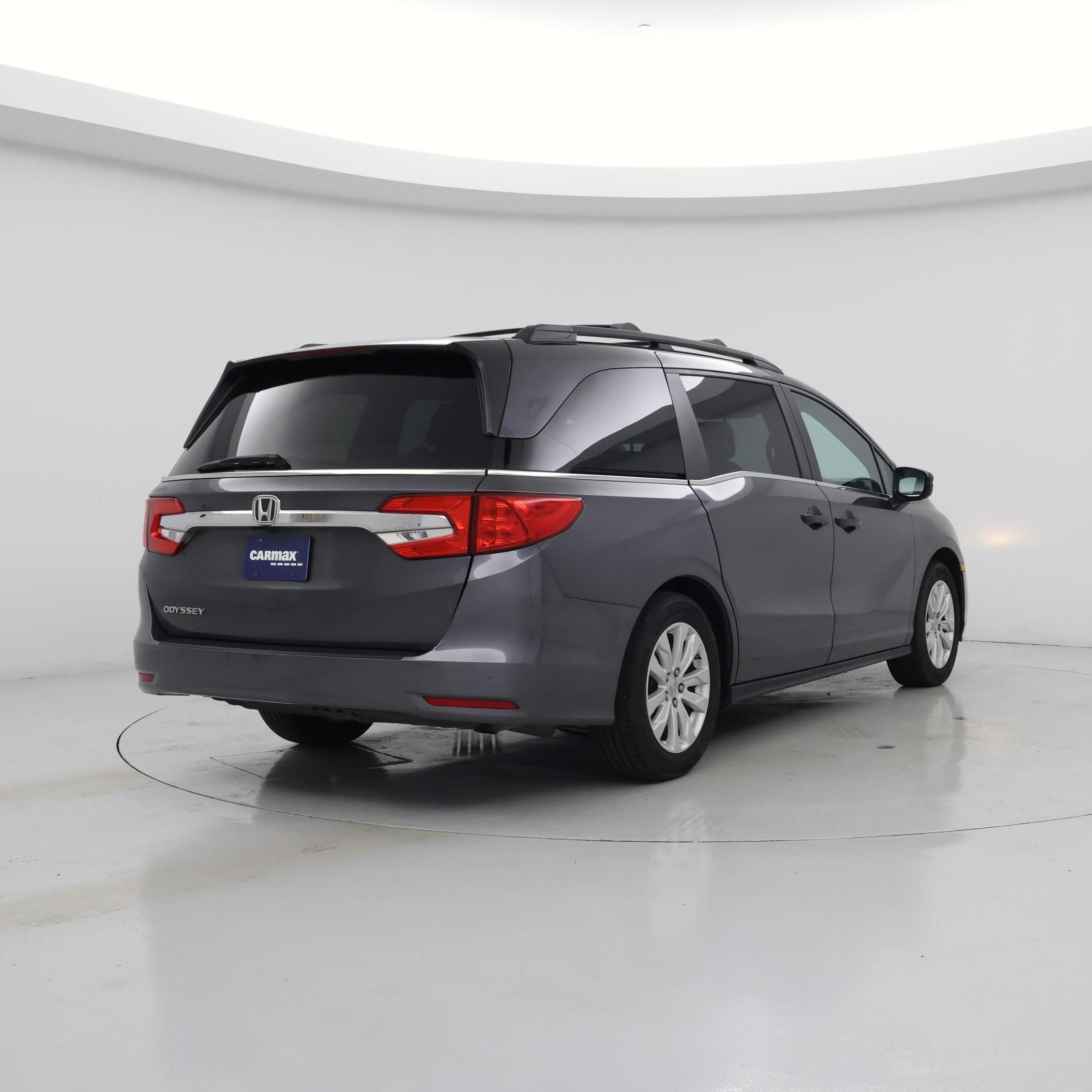 Thumbnail: 2019 Honda Odyssey - 8