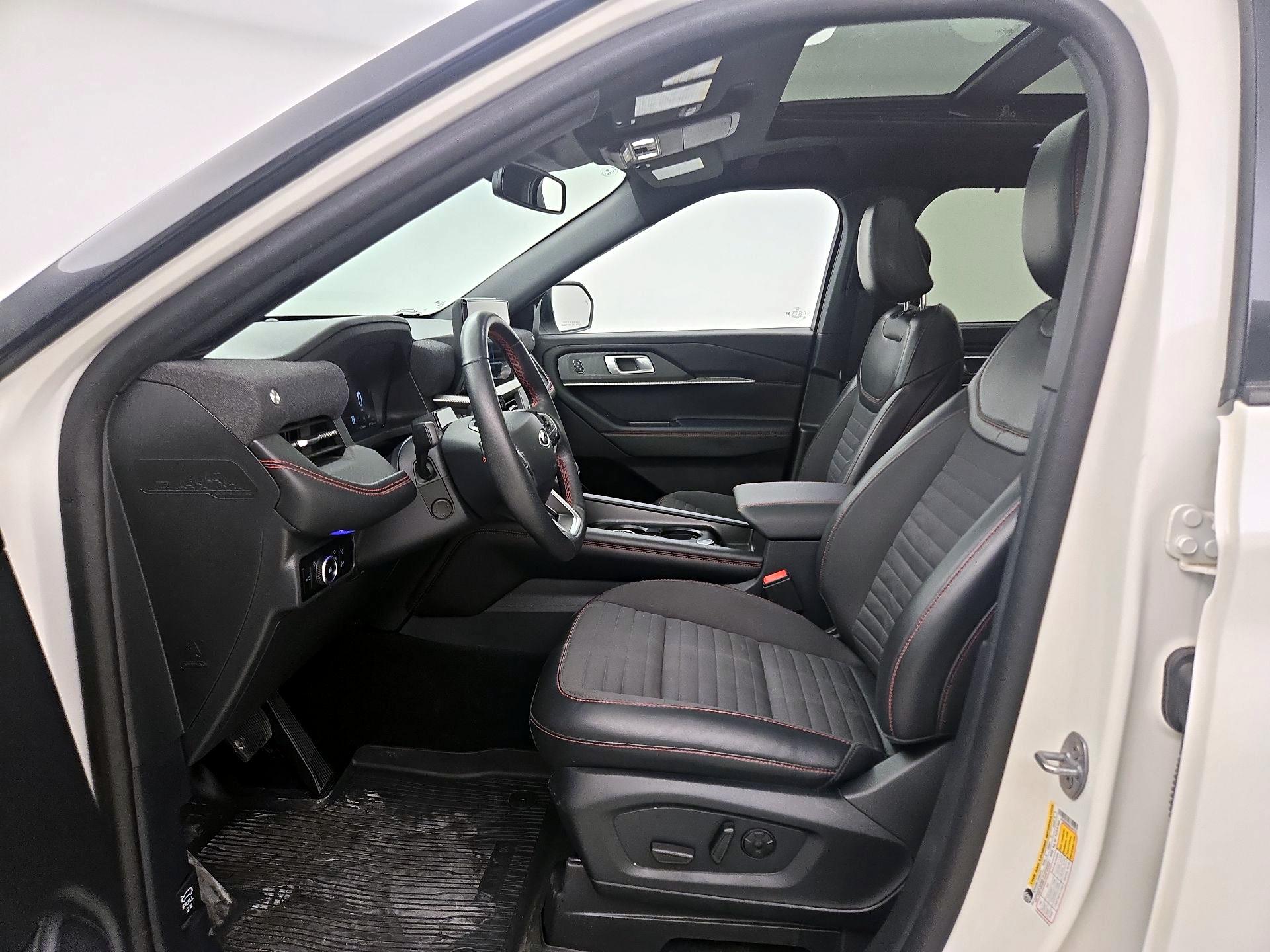 Thumbnail: 2025 Ford Explorer - 11